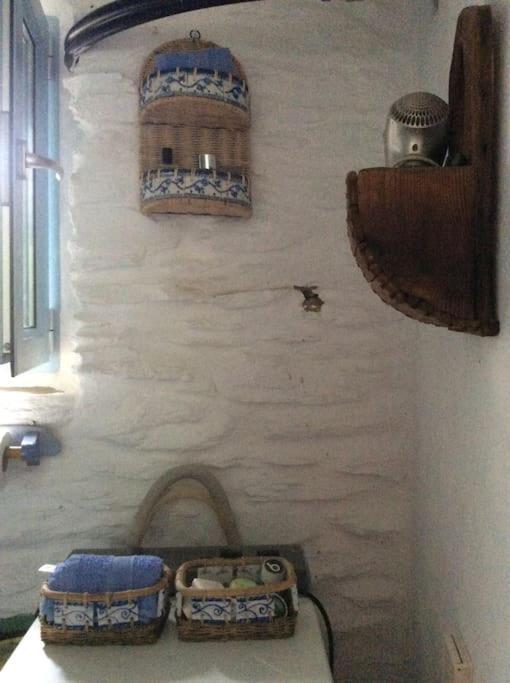 Owl's Nest/the Blue * Otzias