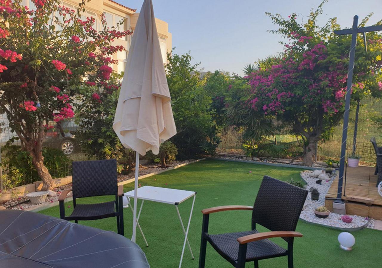 Mari Apps, Gournes, Gouvon,crete,heraklion * Heraklion (Crete)