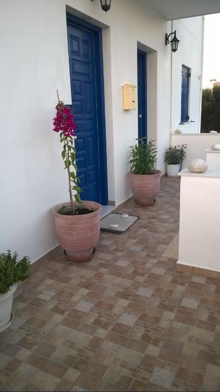 Stolidi * Adamantas (Milos)