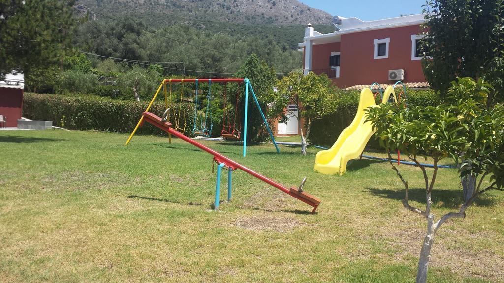 Aparthotel Aristidis Garden 2*