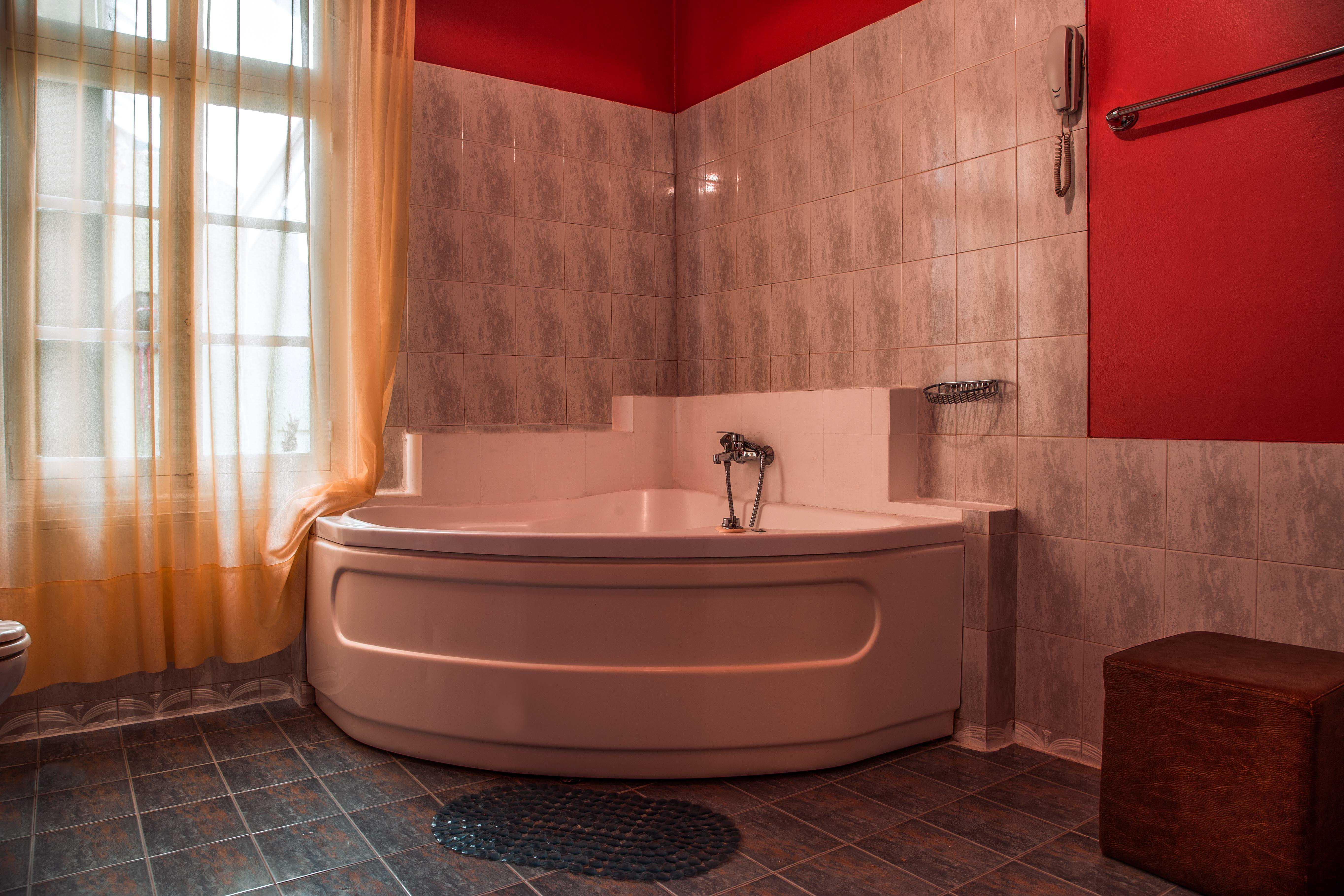 Ilion Hotel 4*