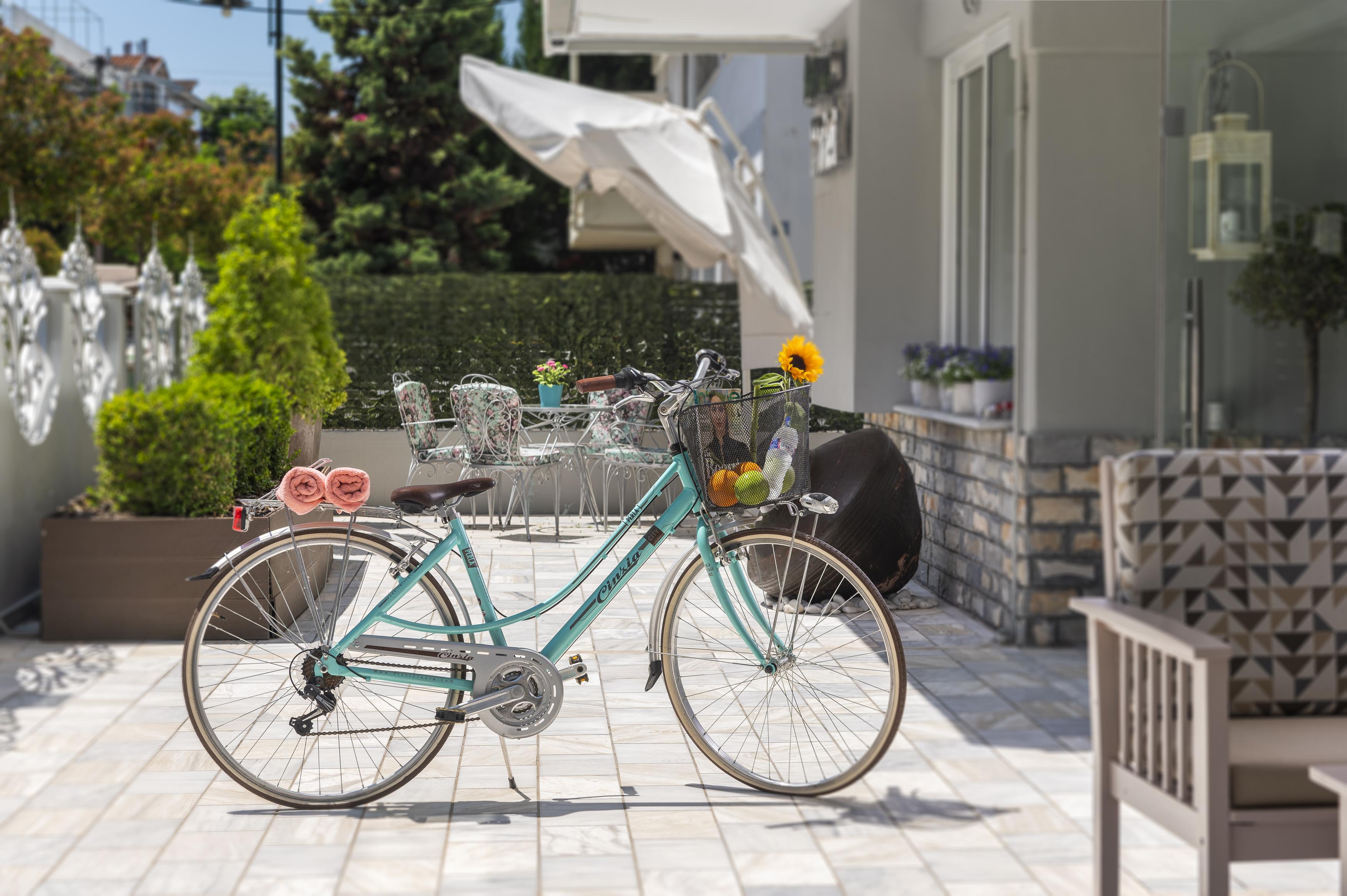 Ouzas Luxury Olympiaki Akti