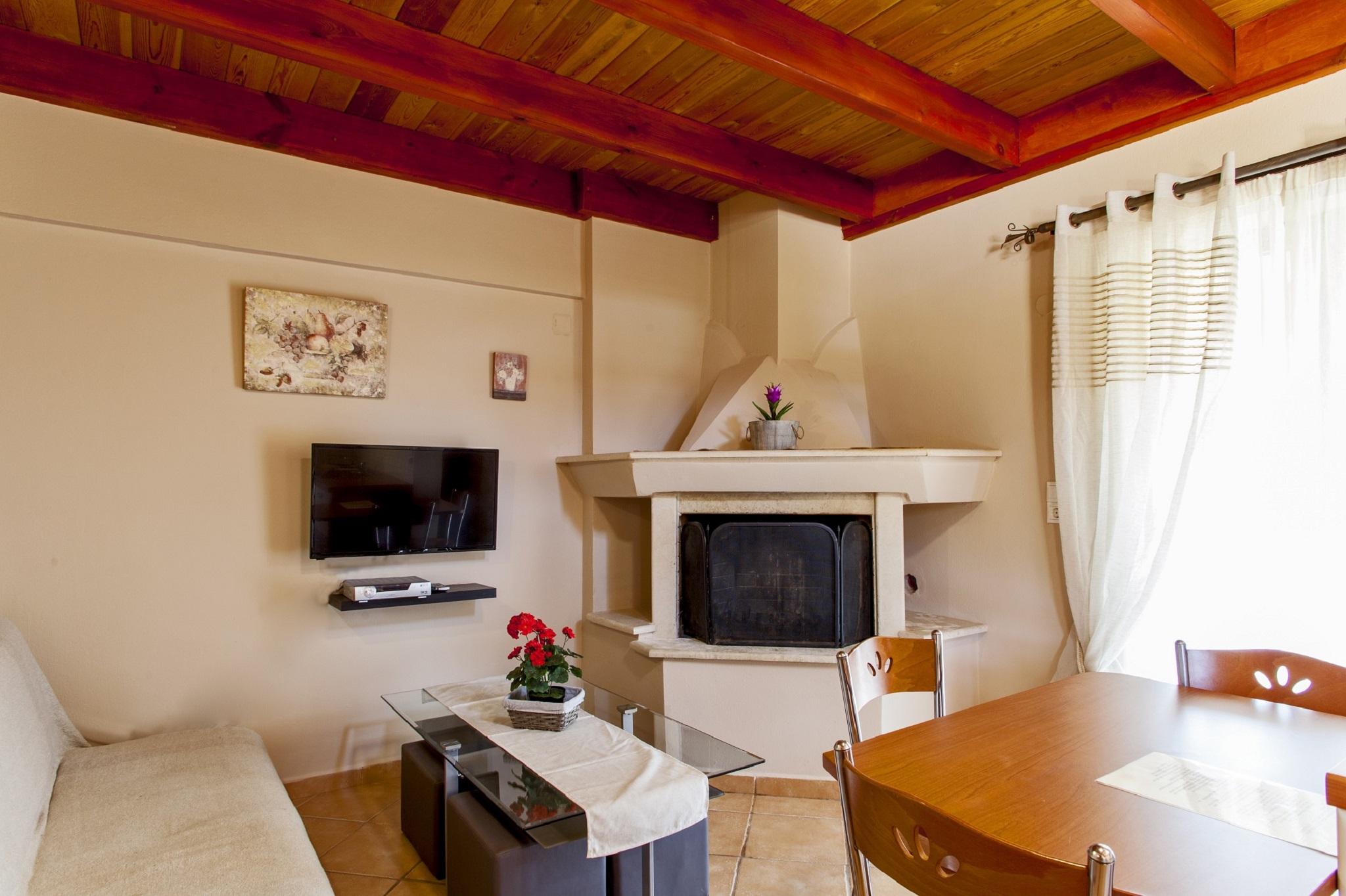 Estate Kares Aparthotel 4*