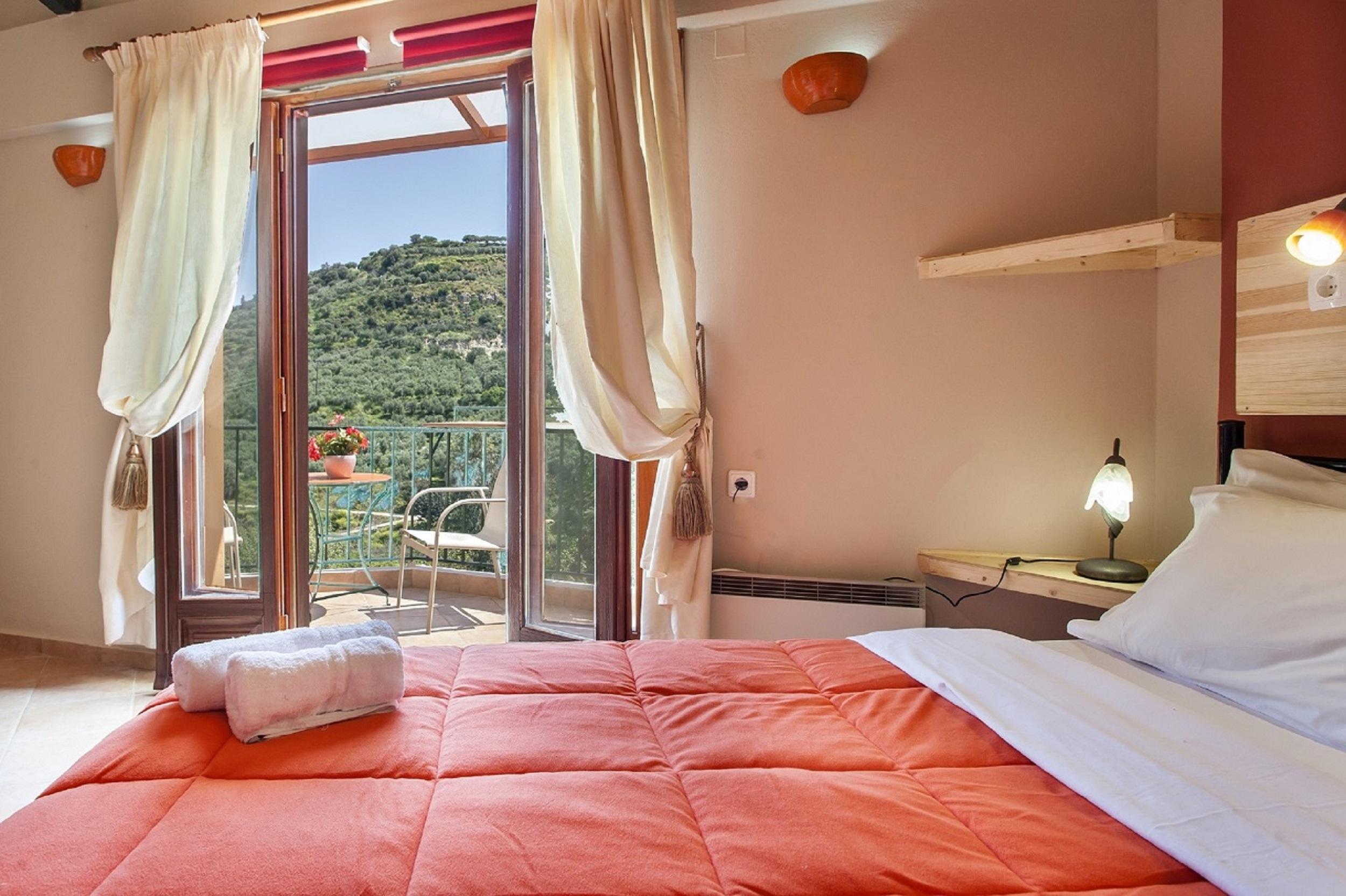 Estate Kares Aparthotel