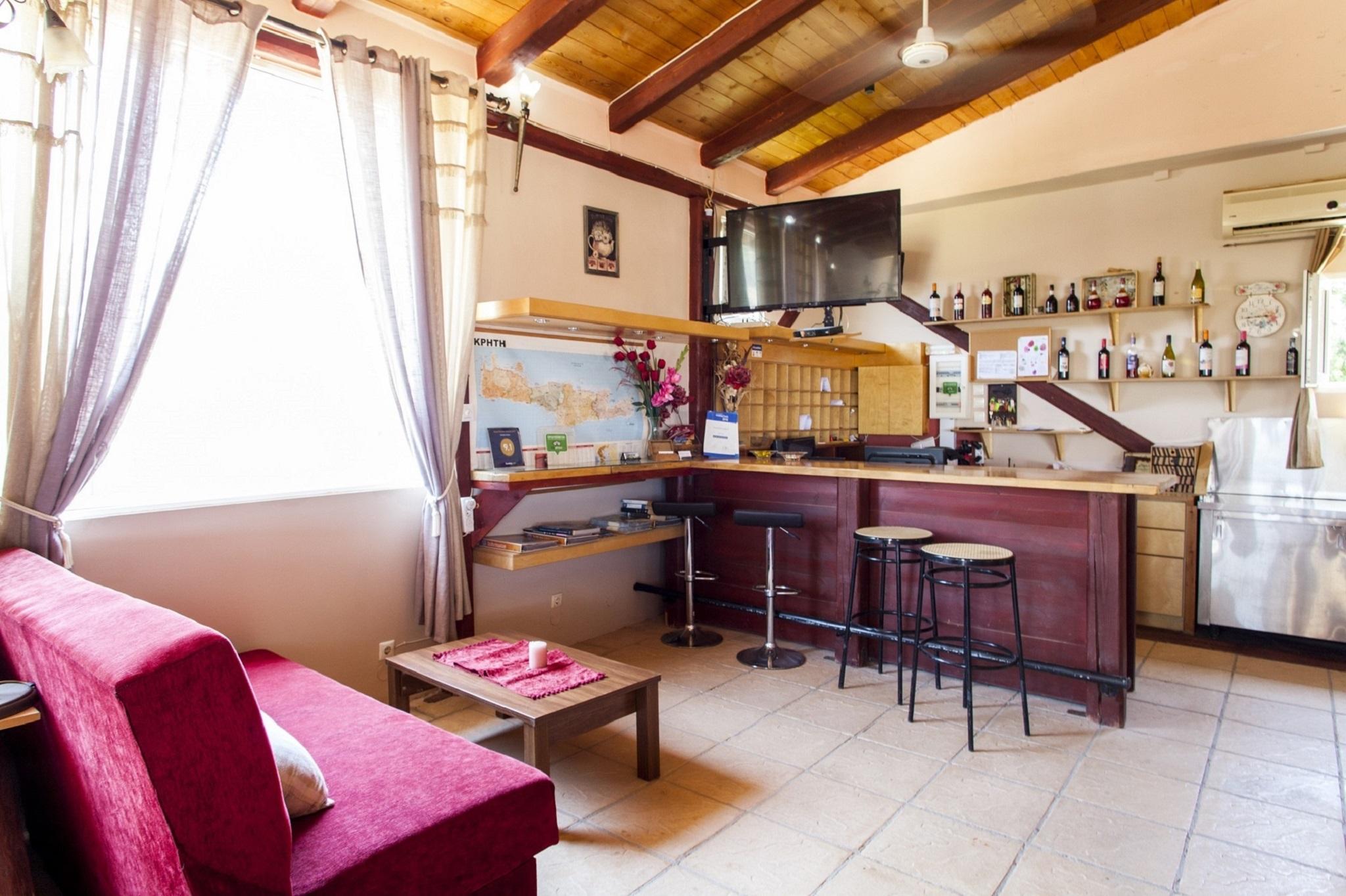 Estate Kares Aparthotel 4*