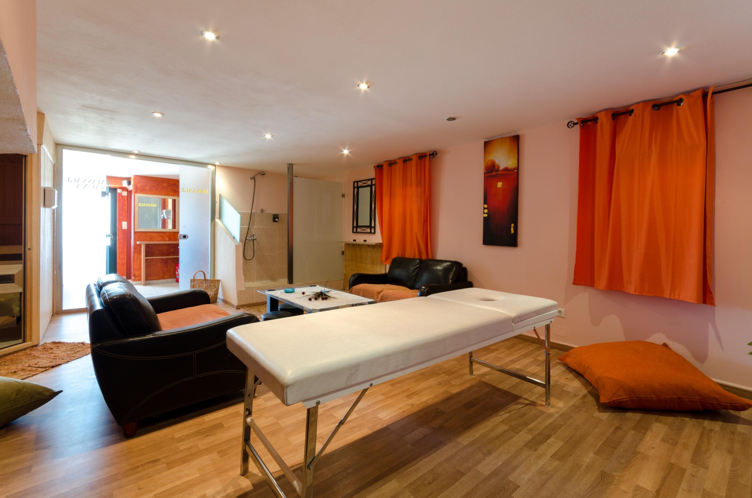 Aparthotel Estate Kares 4*
