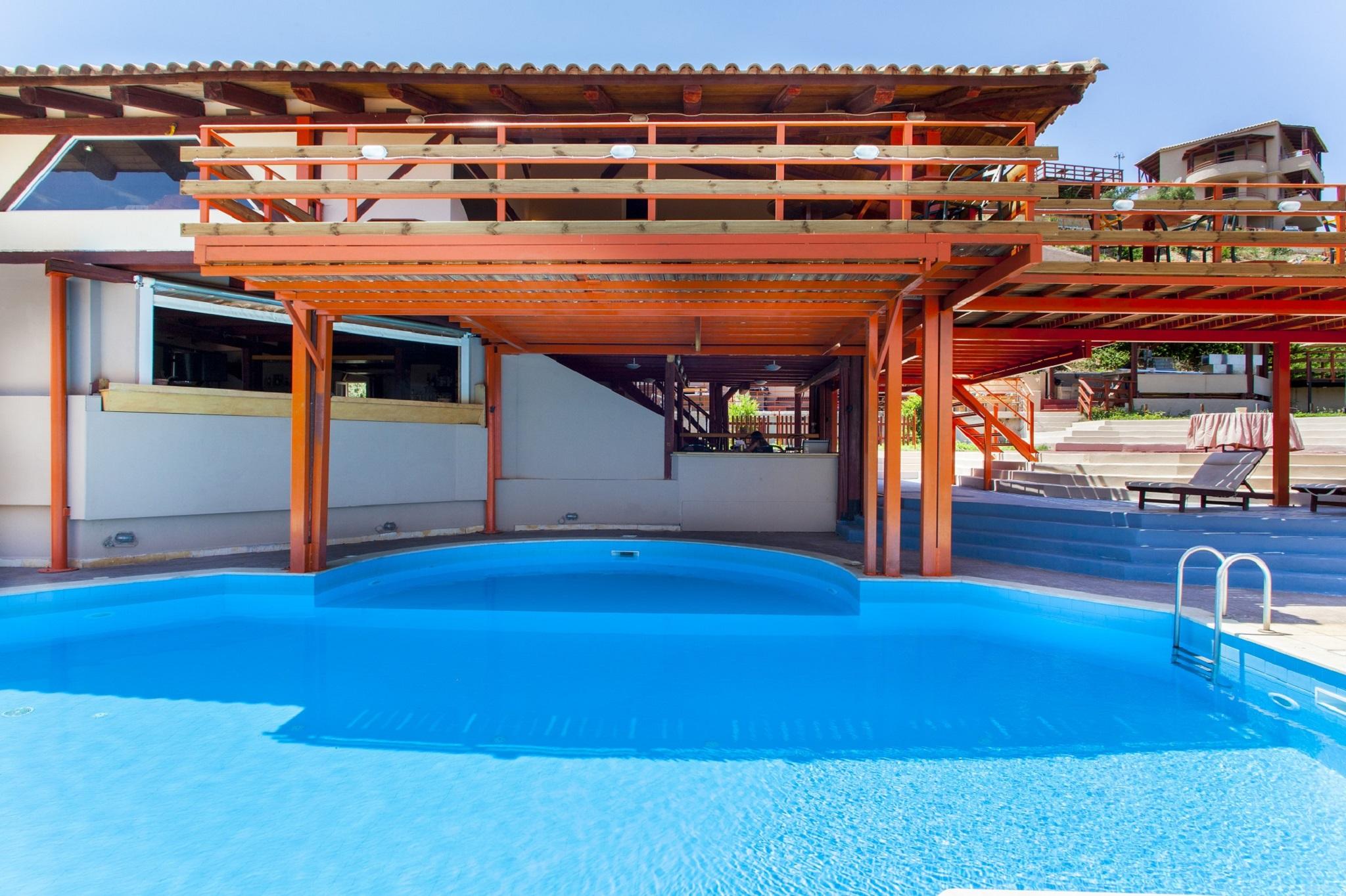 Aparthotel Estate Kares 4*