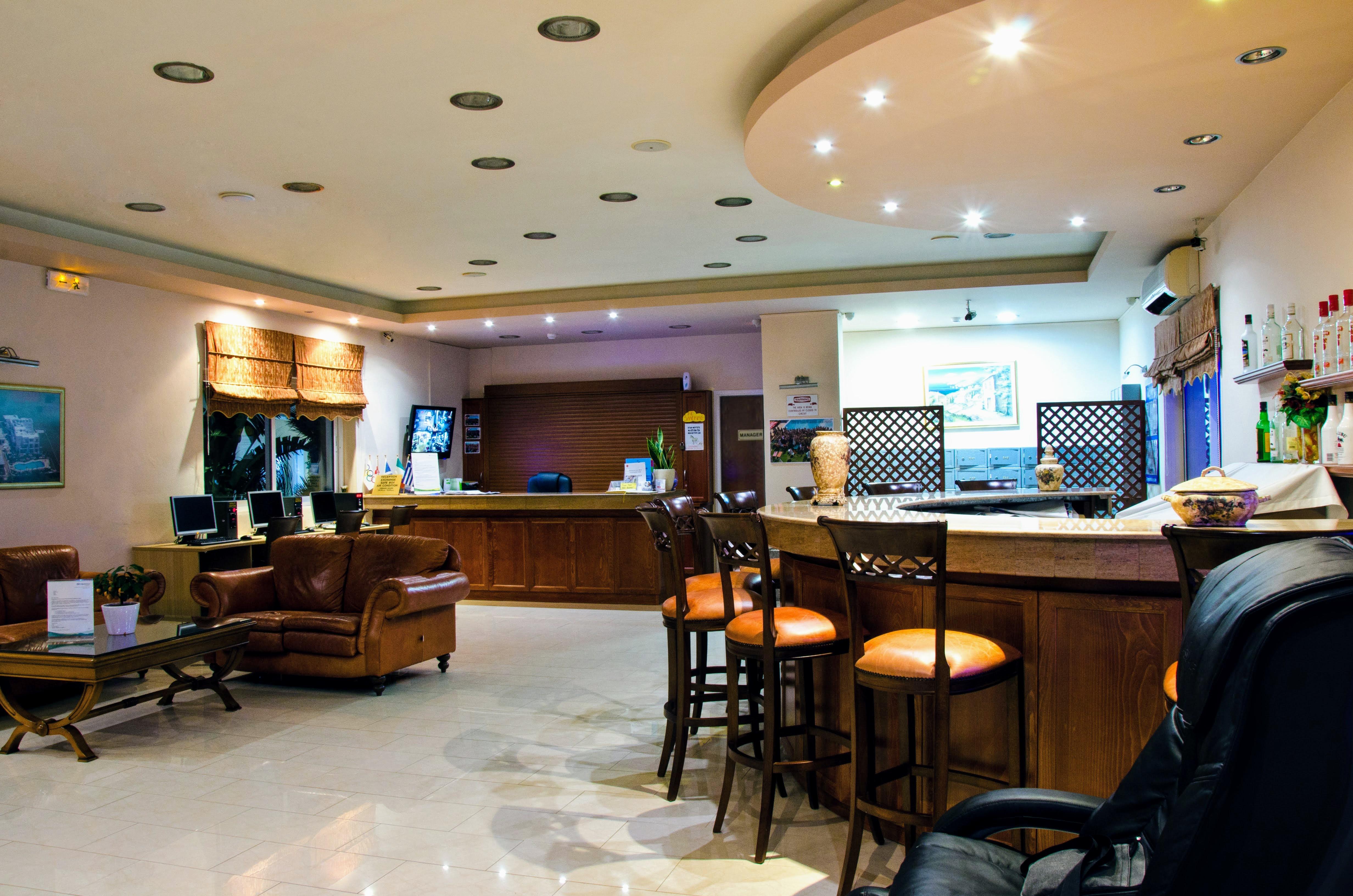 Aparthotel Yiannis Manos 3*