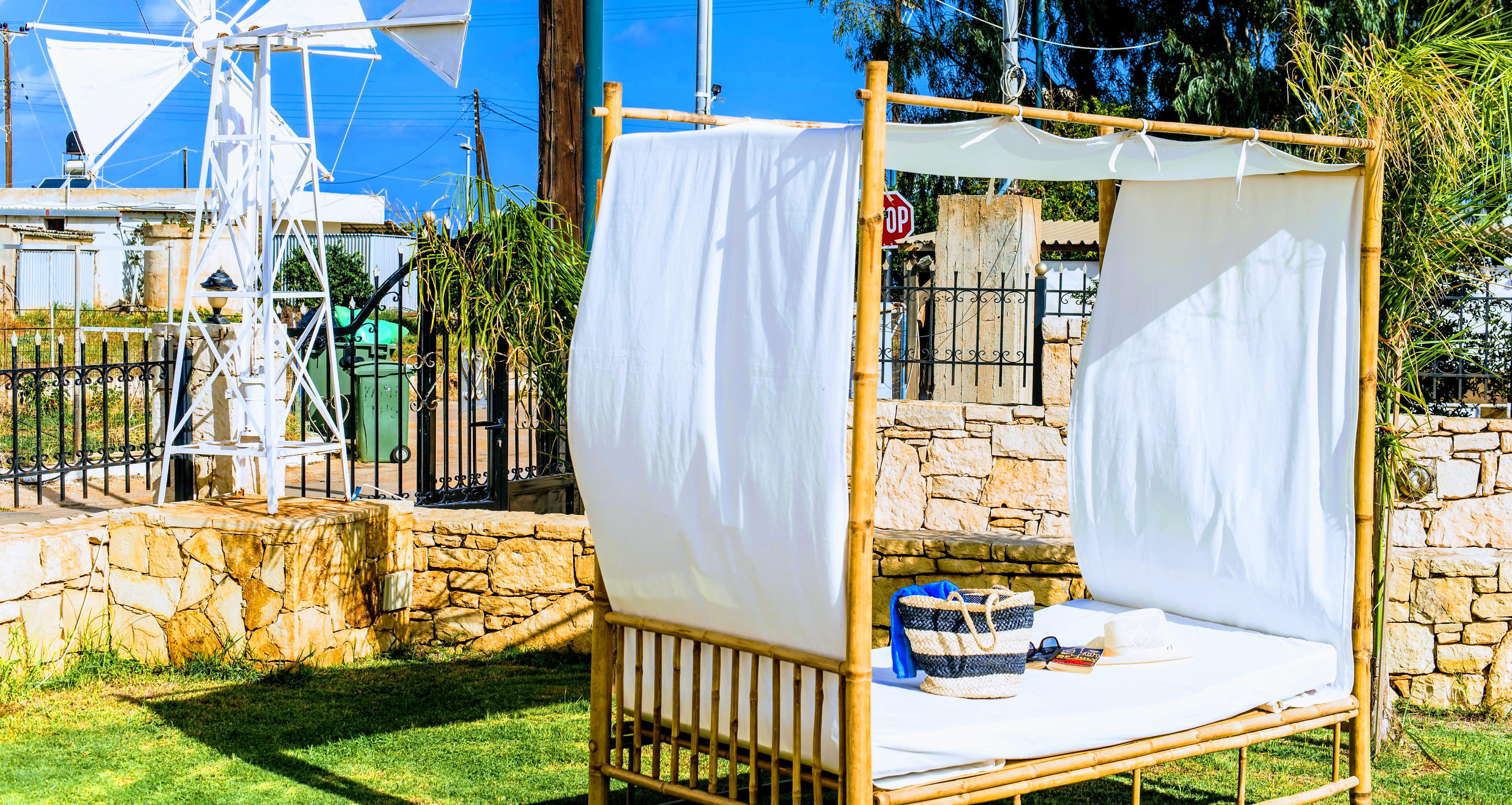Yiannis Manos 3* Malia (Crete)