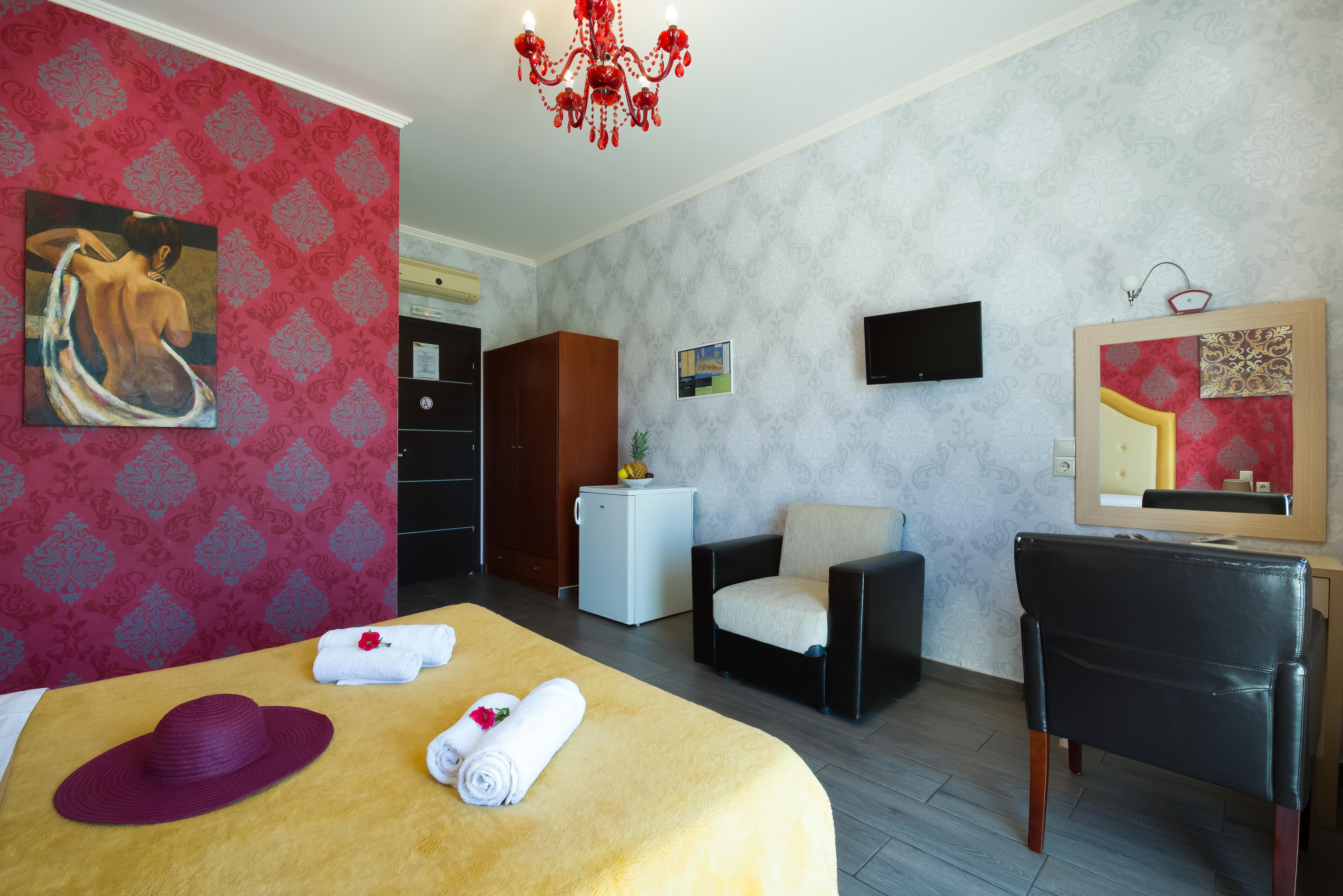Hotel Paradice Luxury Suites-near Zorbas Beach-free Breakfast