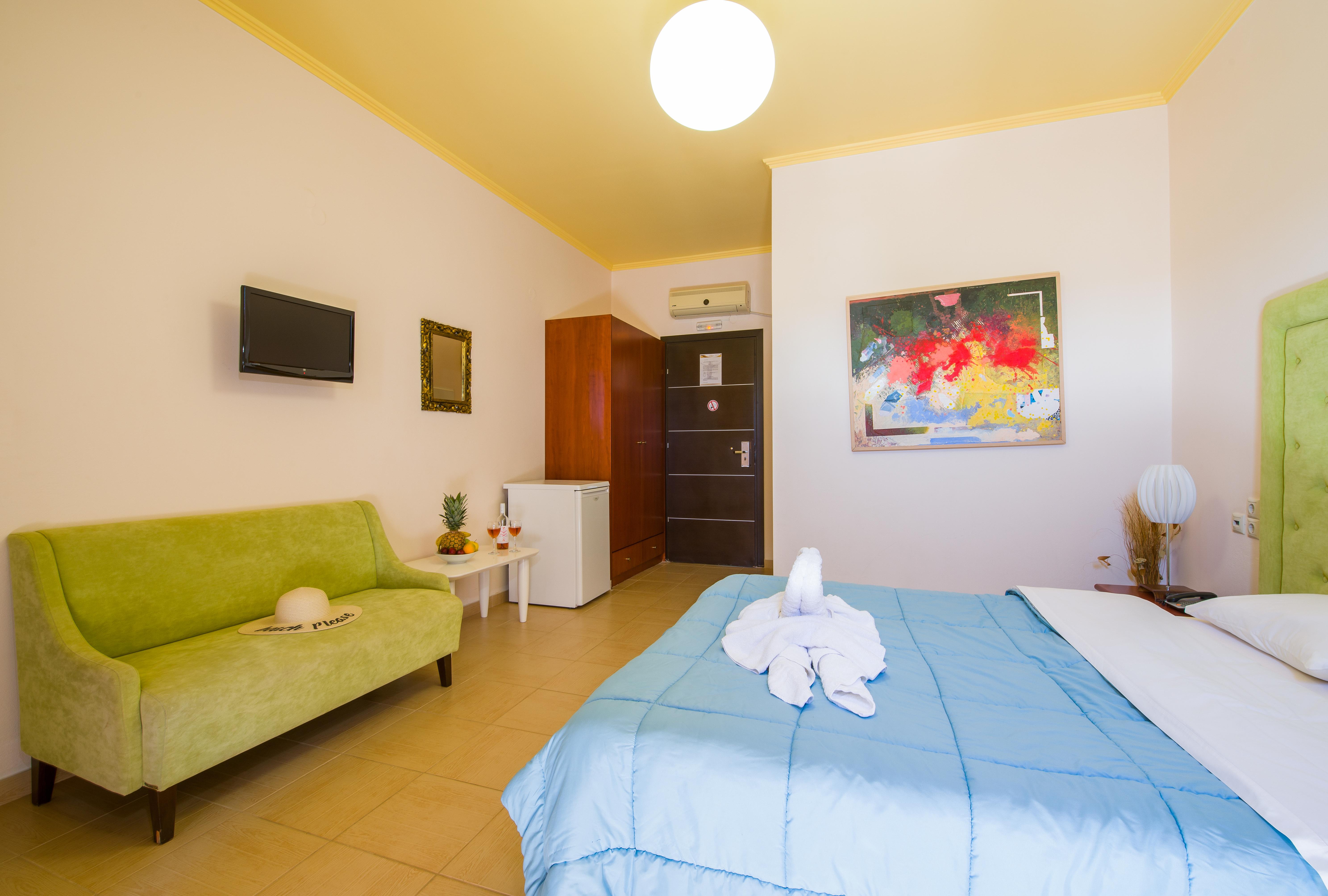 Paradice Luxury Suites-near Zorbas Beach-free Breakfast