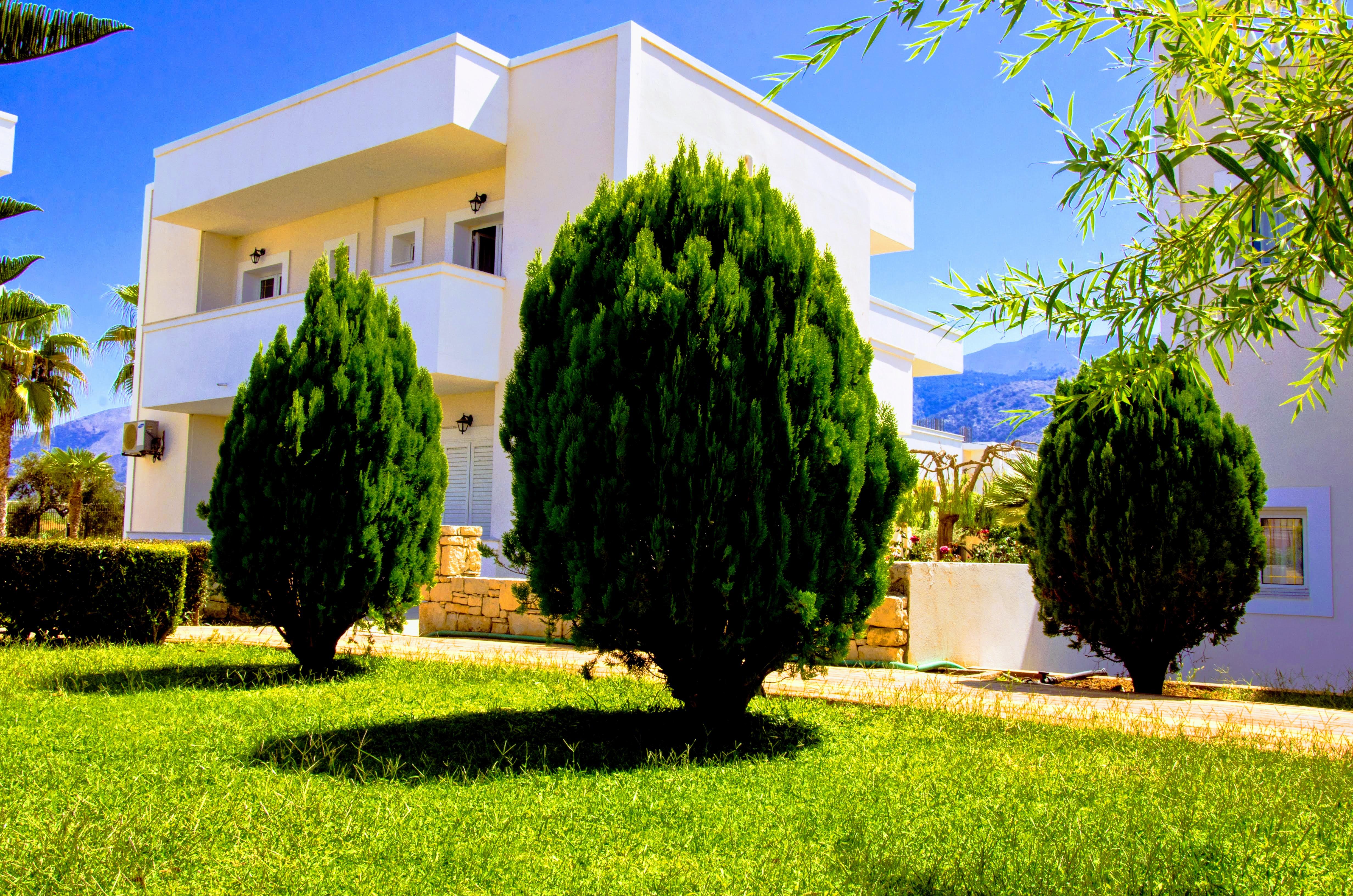 Yiannis Manos 3* Malia (Crete)