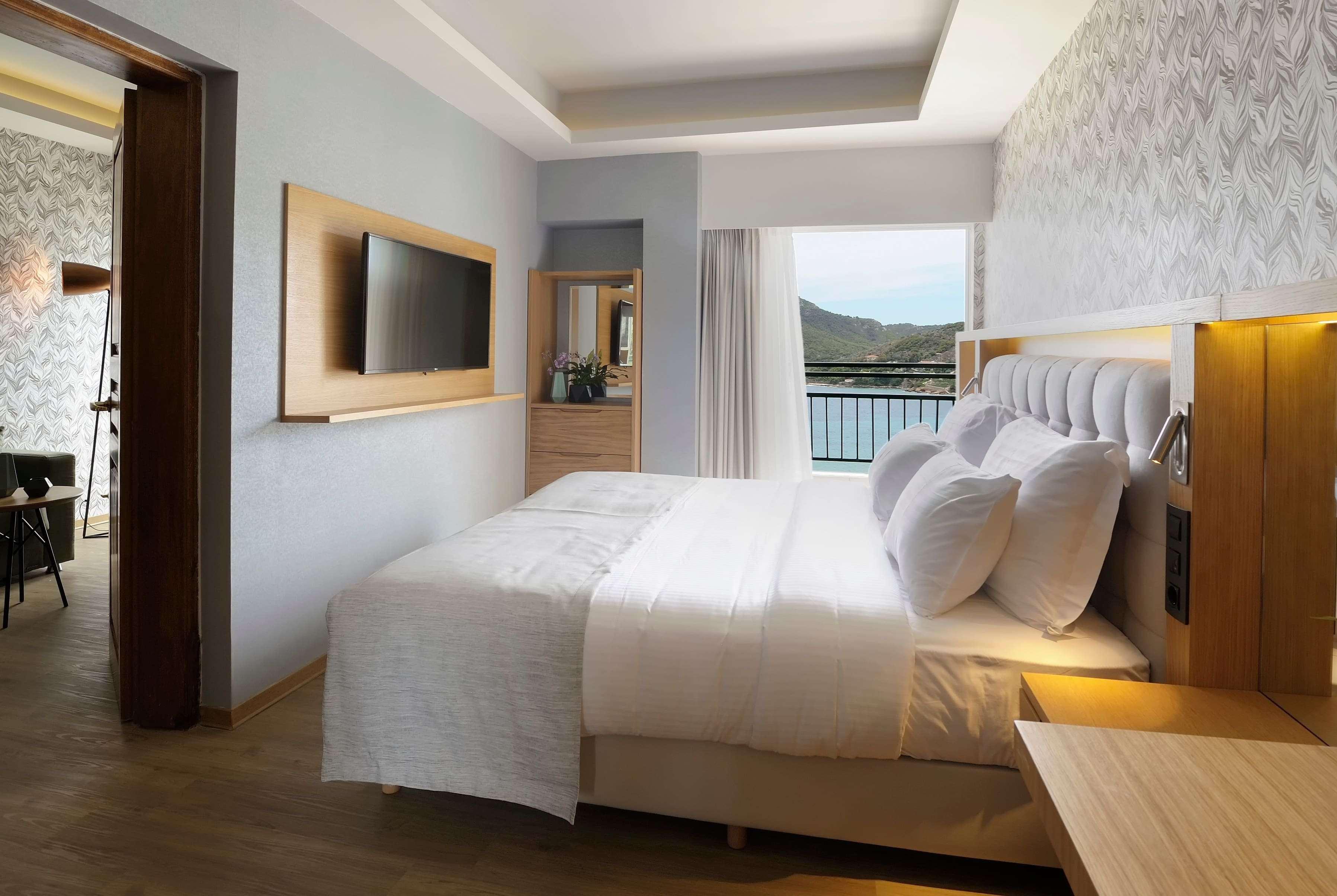 Dolce By Wyndham Athens Attica Riviera 5*