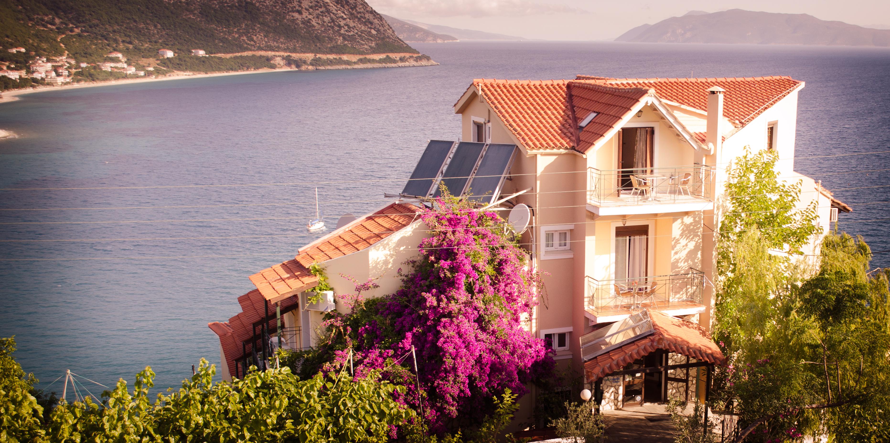 Oceanis 2* Poros (Kefalonia)