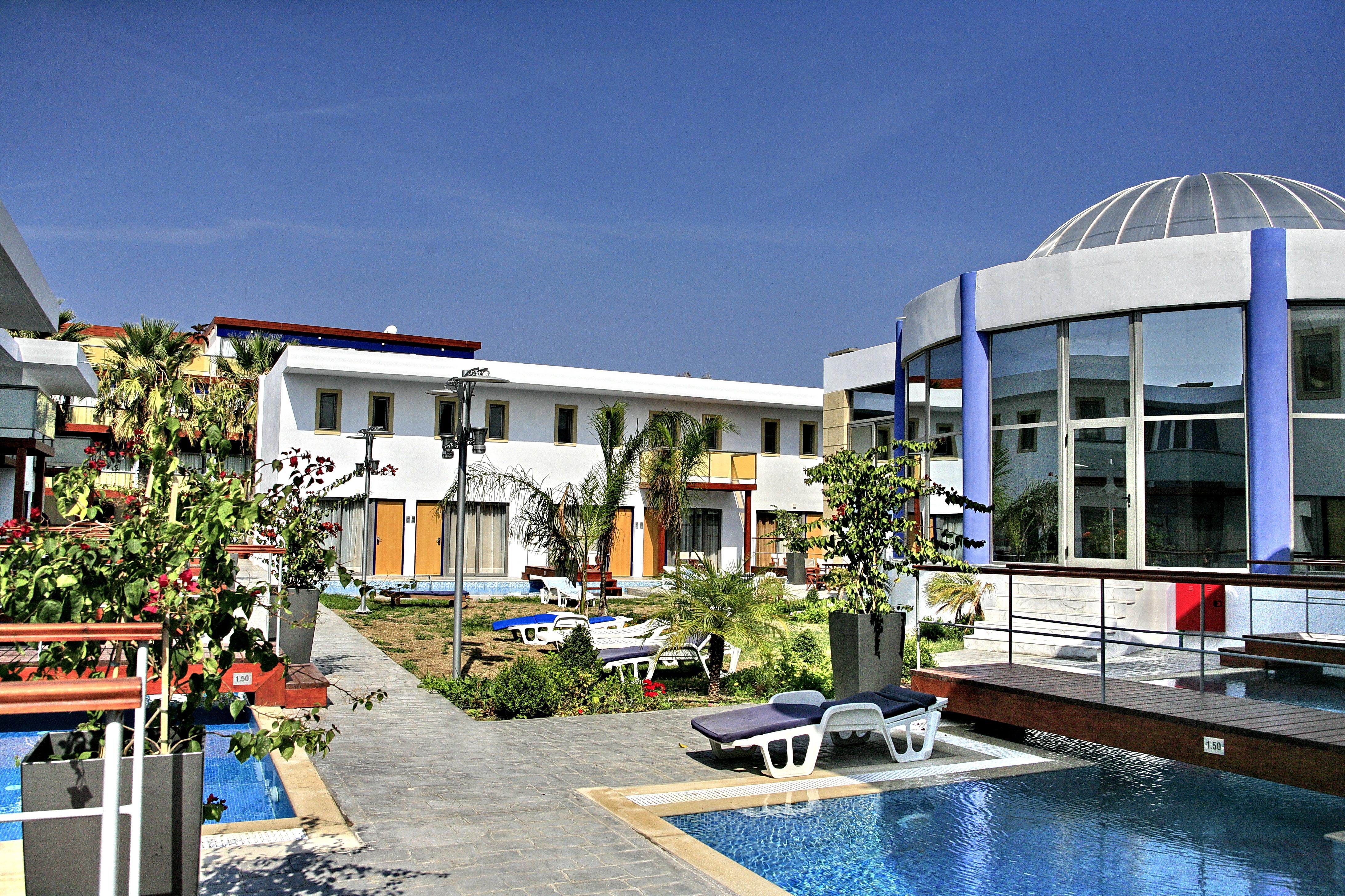 Senses Ocean Blue Sea Side 4*