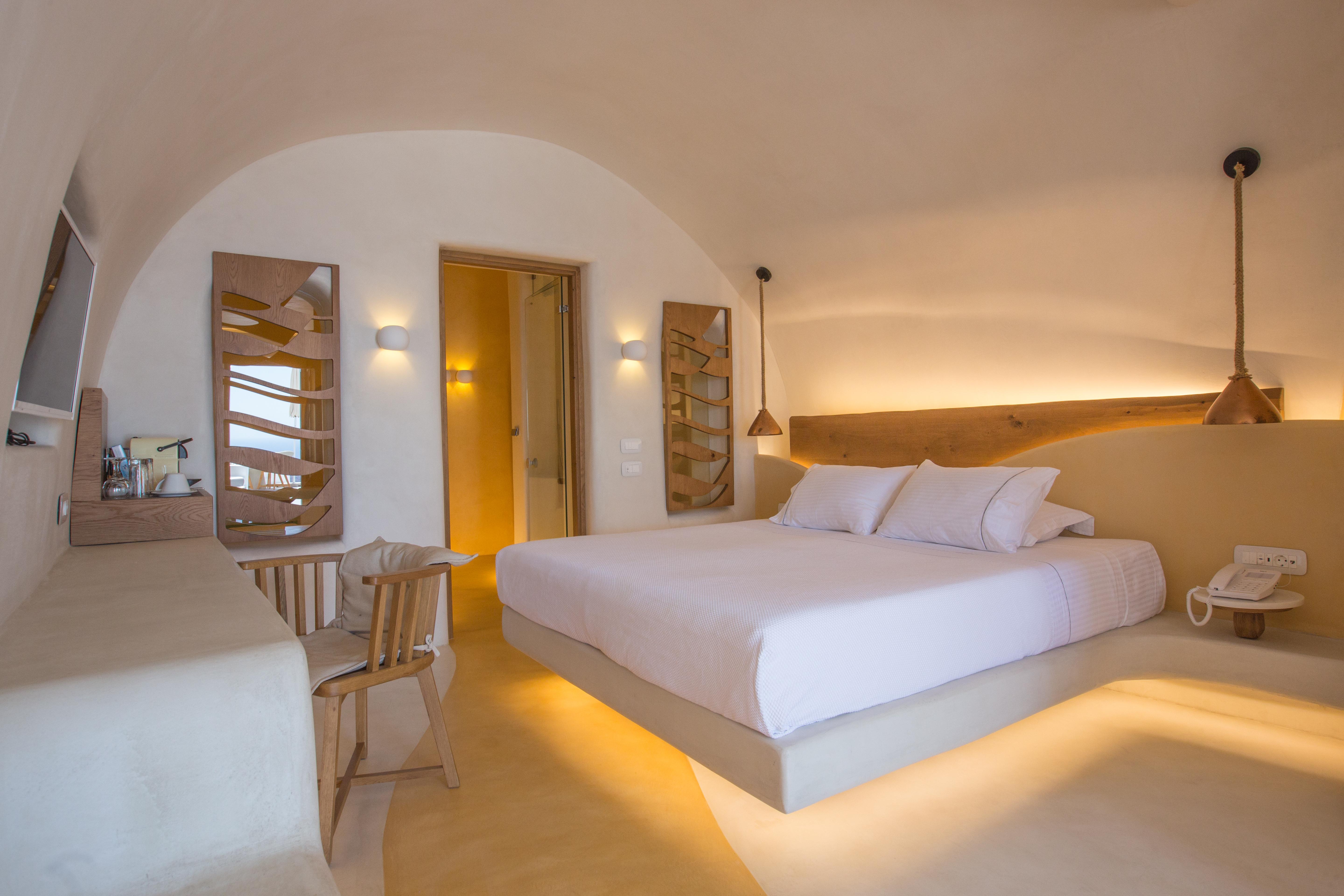 Chic Santorini Hotel