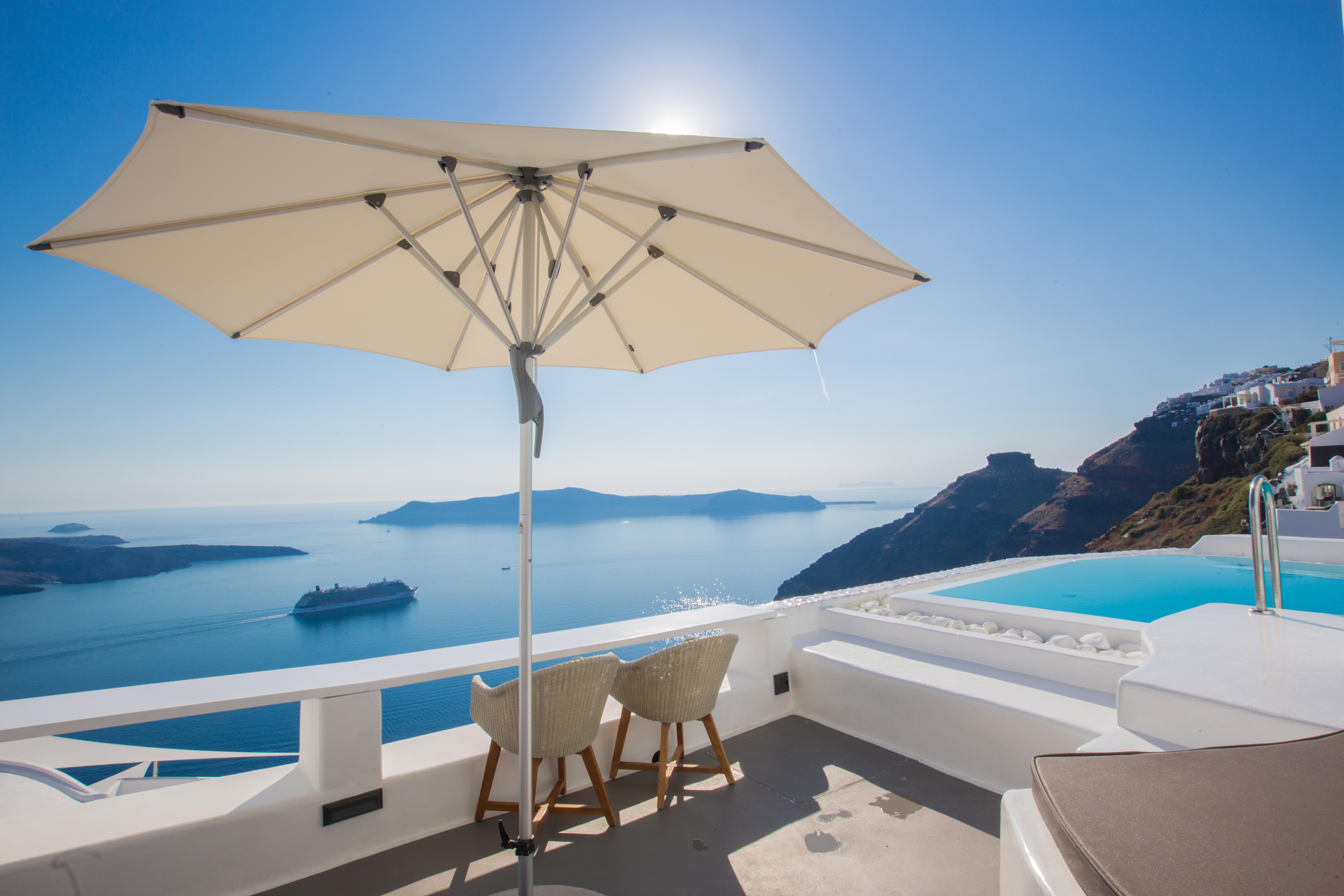 Chic Santorini