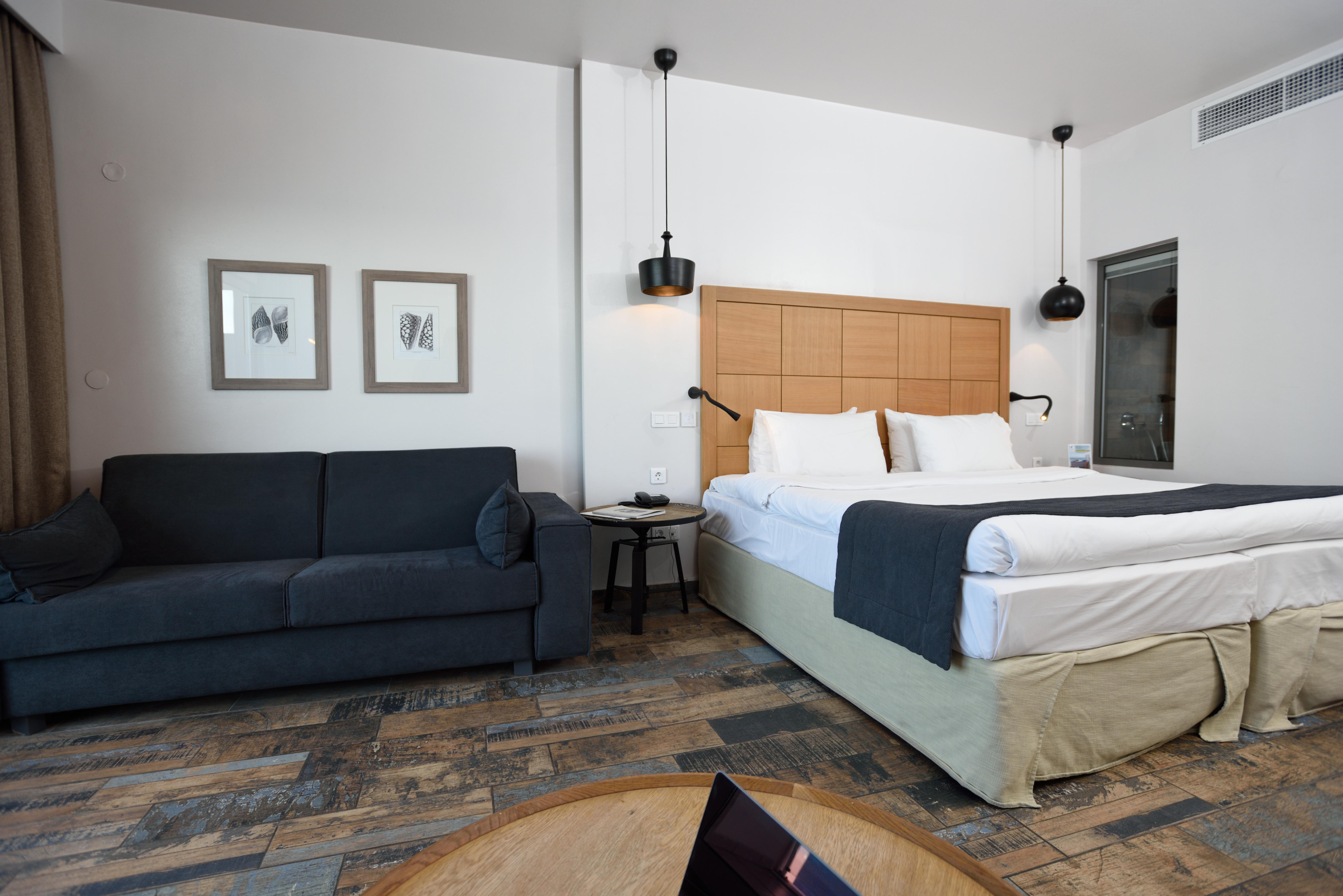Golden Star Hotel 4*