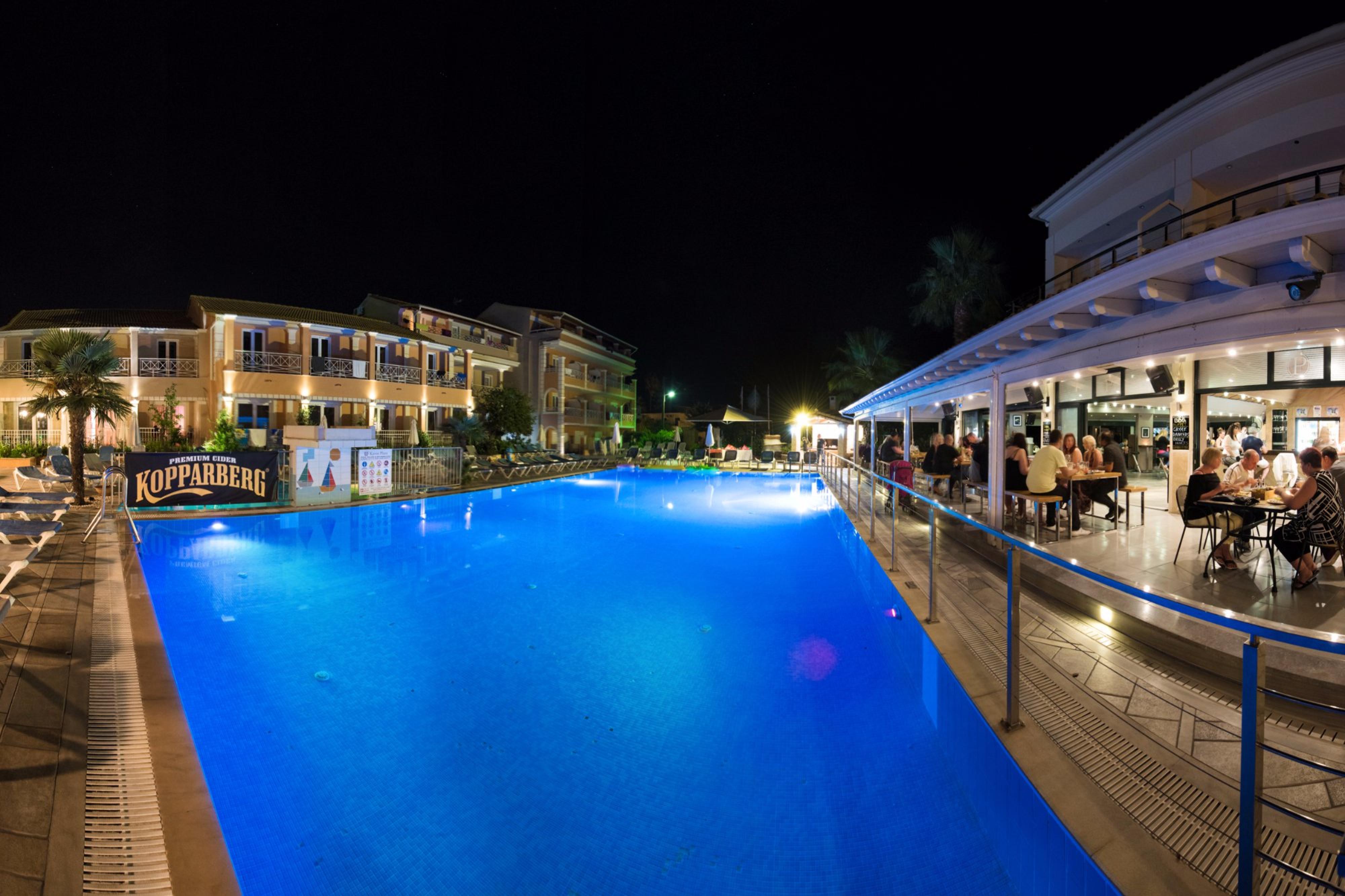Plaza Hotel 3*