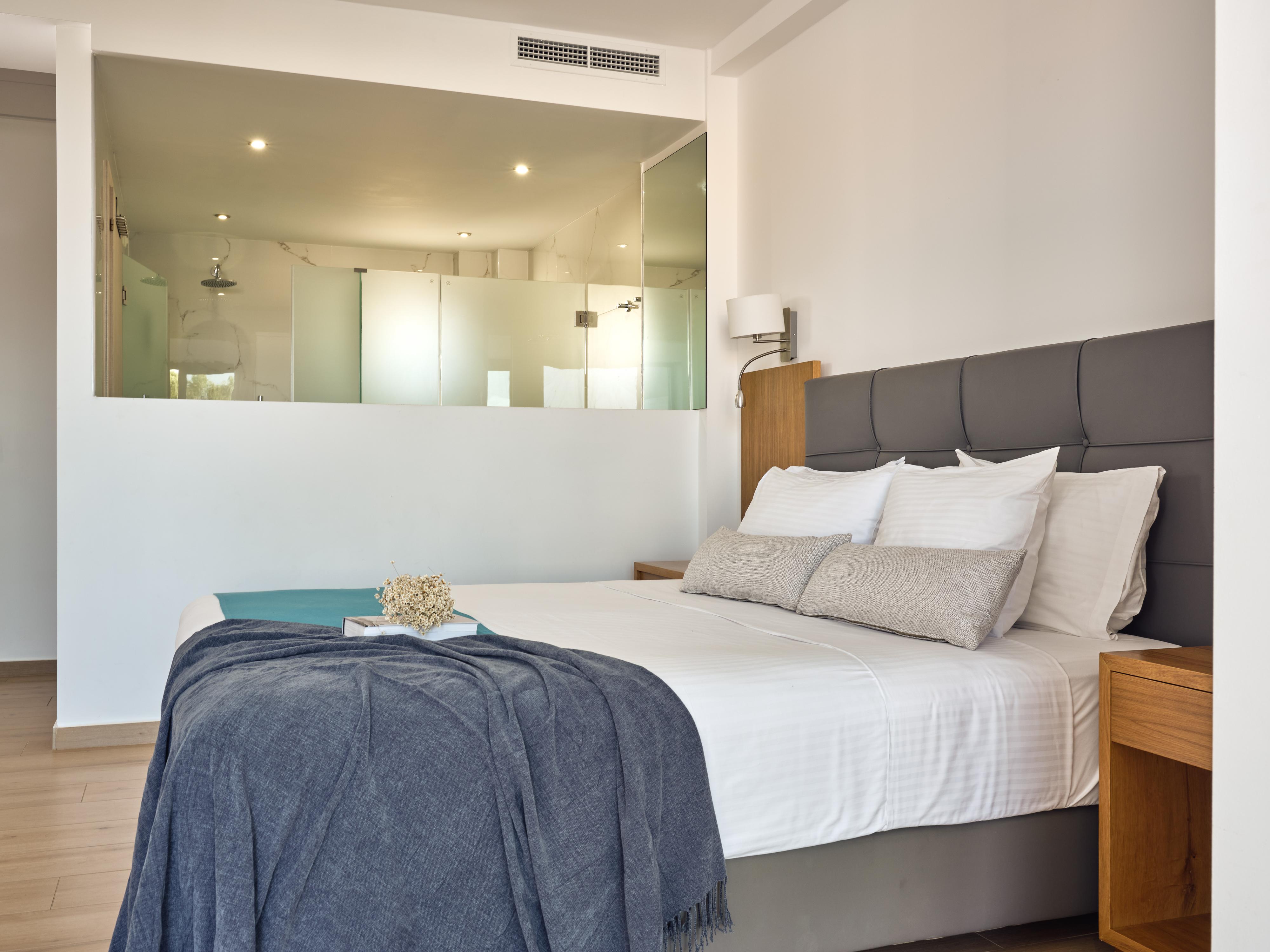 Hotel Cavo Orient & 4*