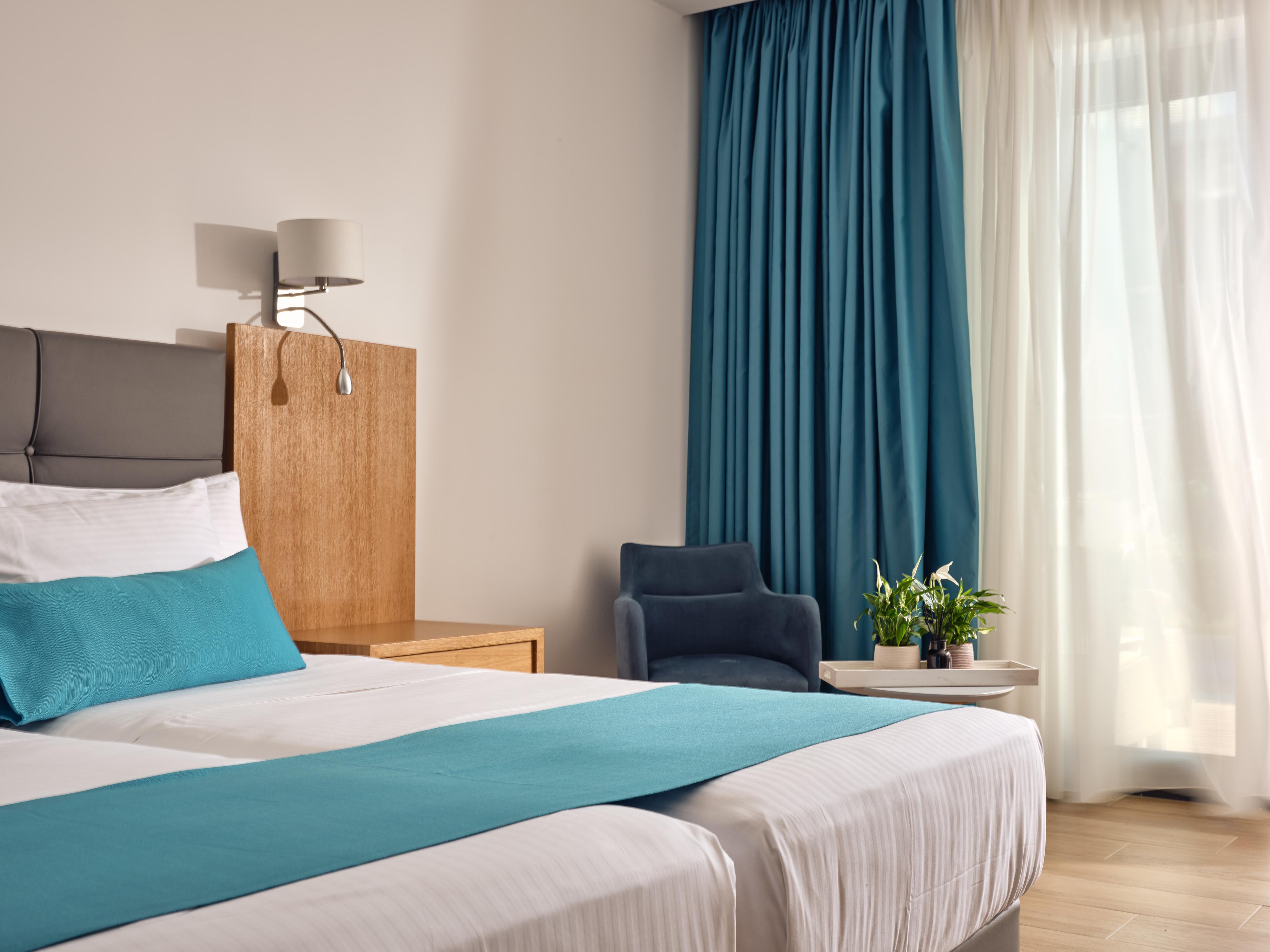 Hotel Cavo Orient & 4*