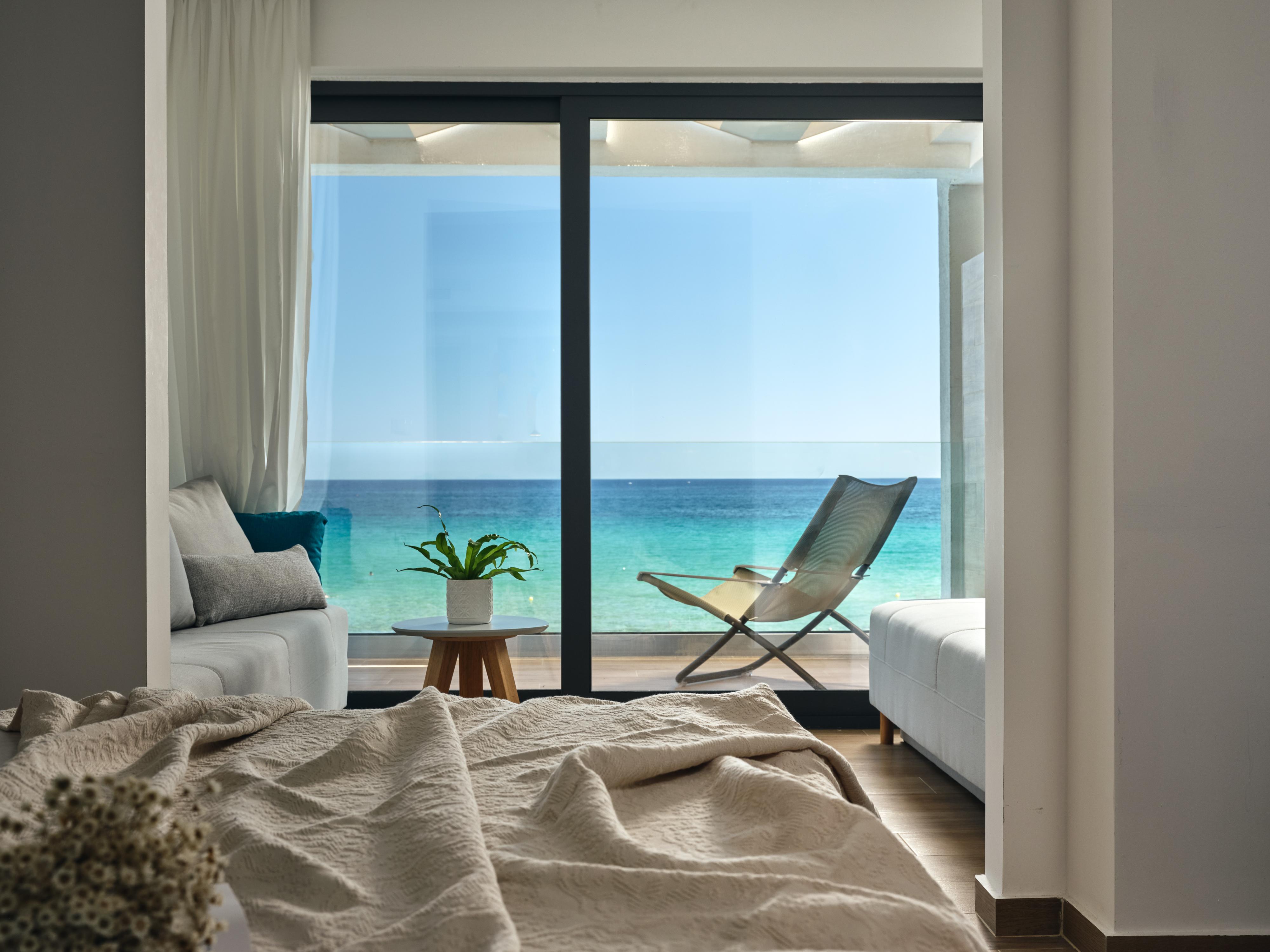 Hotel Cavo Orient & 4*