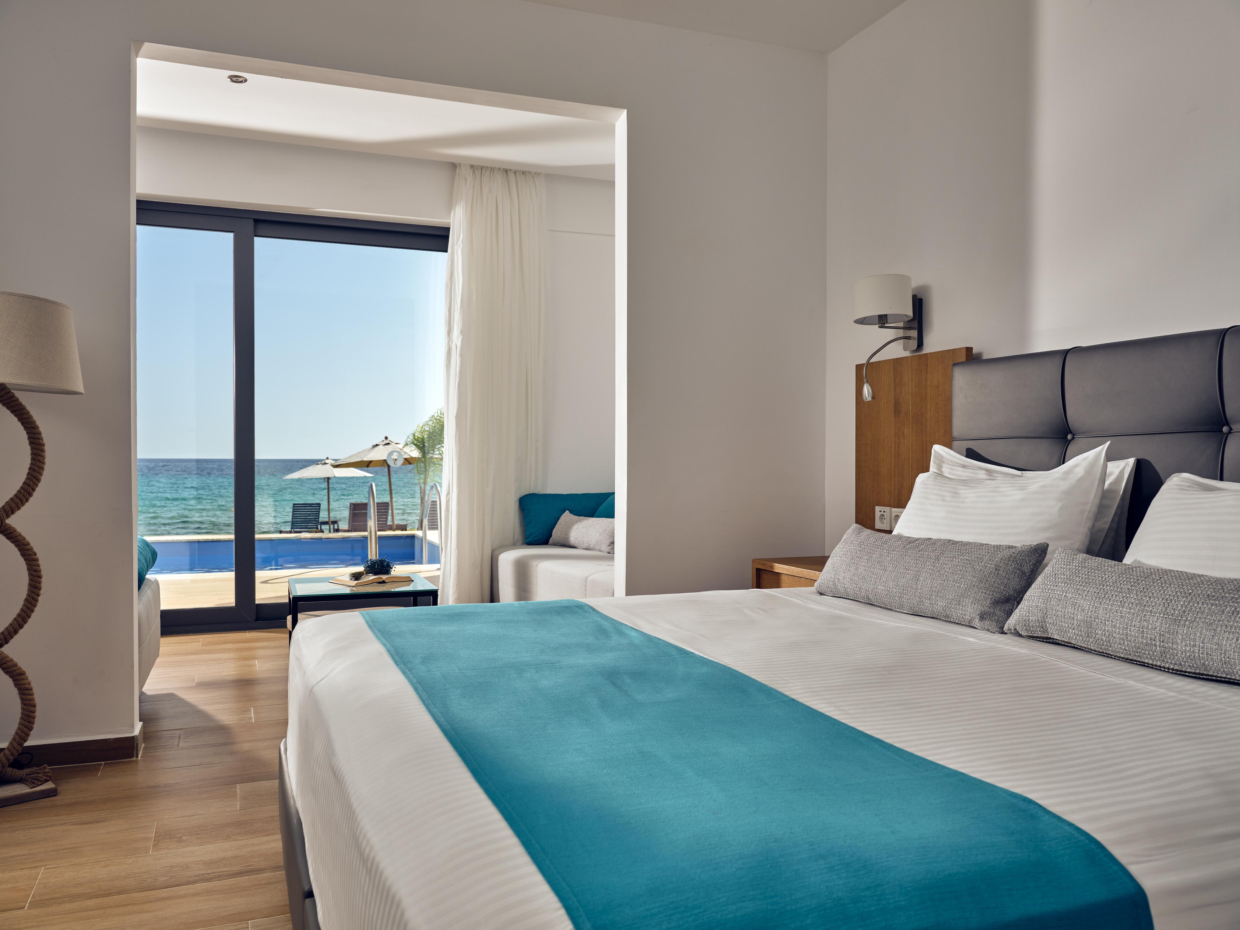 Hotel Cavo Orient & 4*