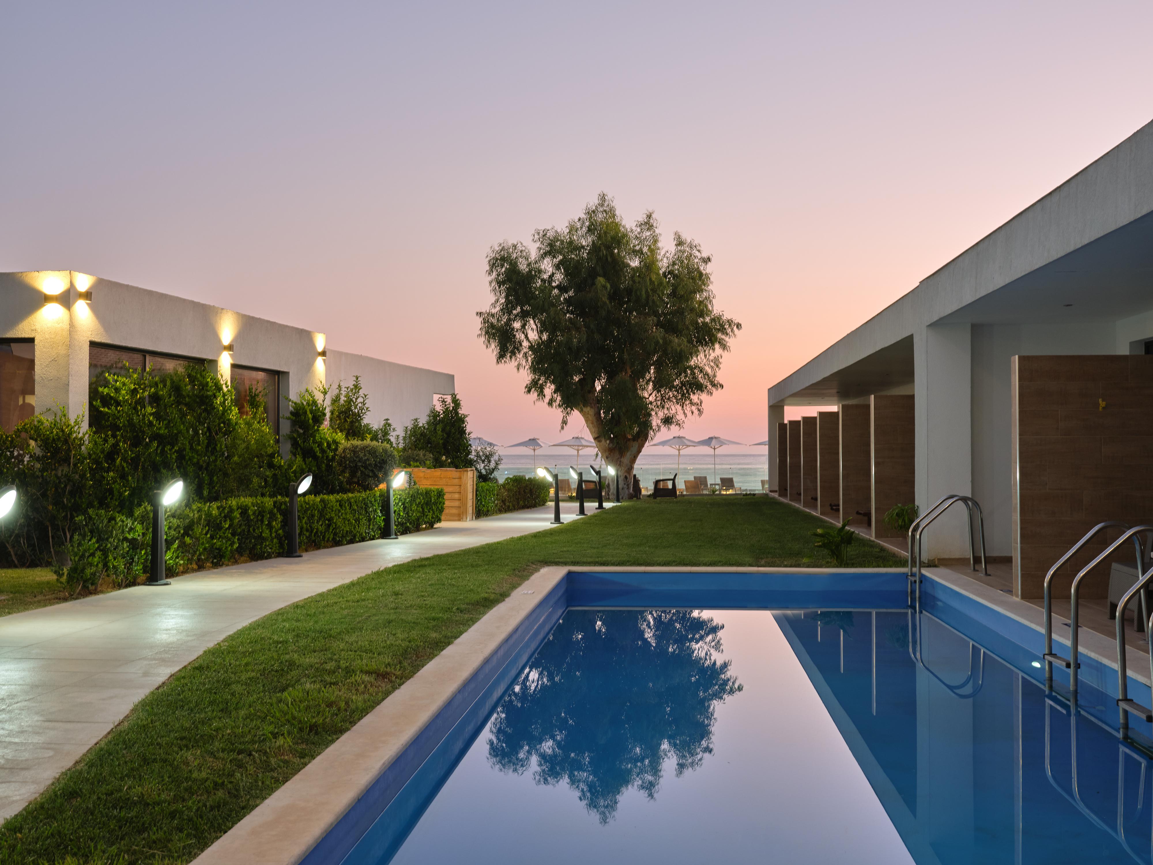 Cavo Orient & Hotel