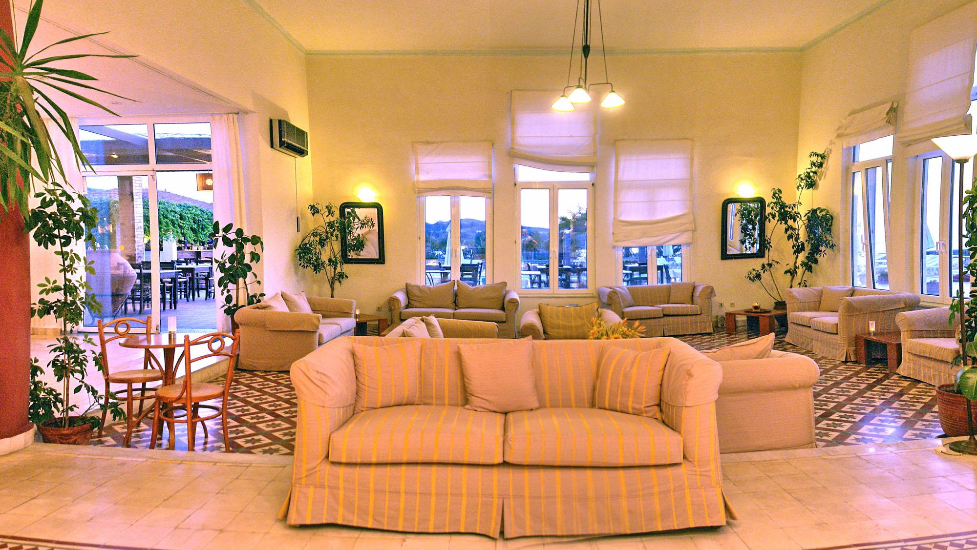 Panselinos Aparthotel