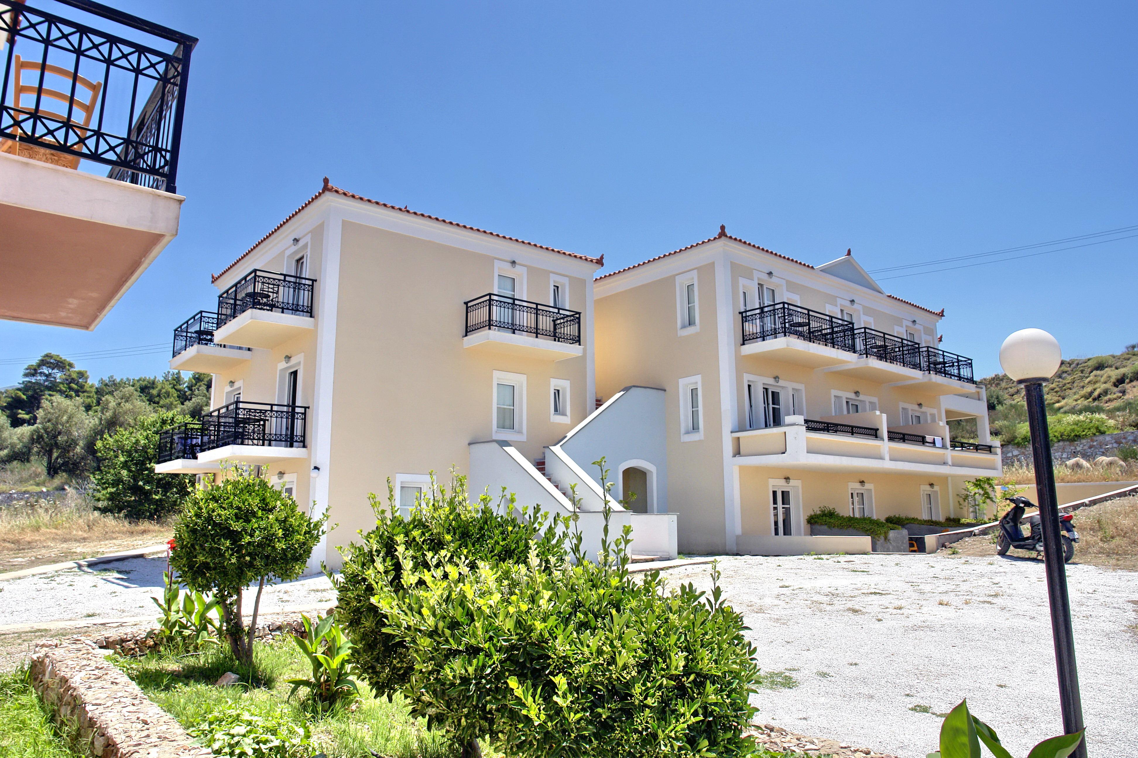 Panselinos Aparthotel 3*