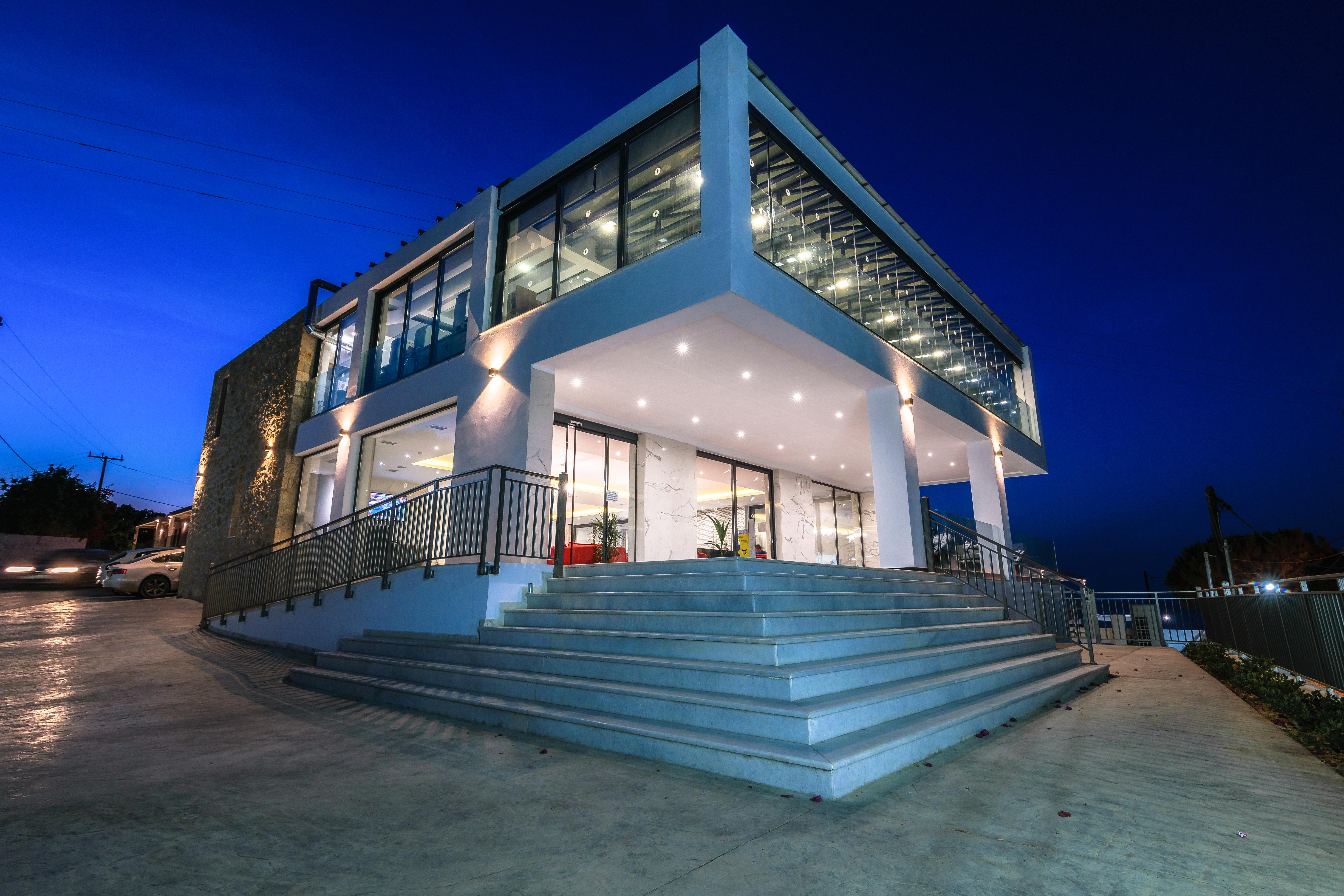Cavo Orient & Hotel 4*