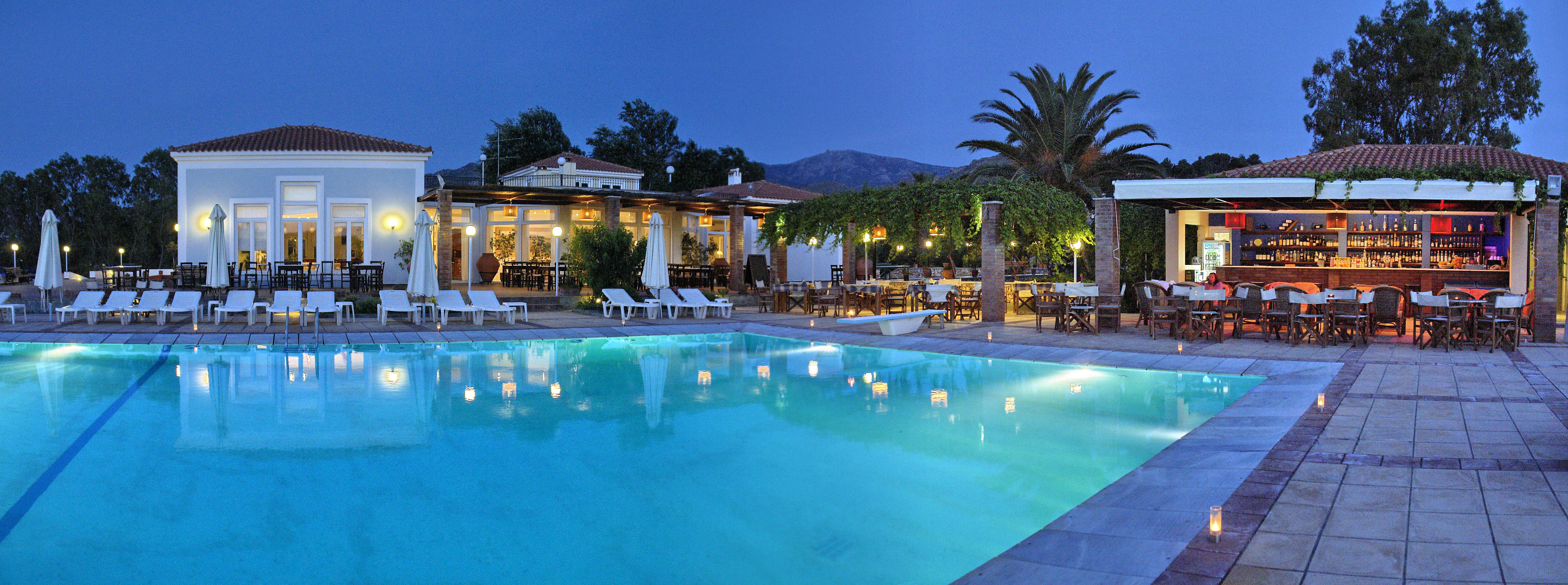 Aparthotel Panselinos 3*