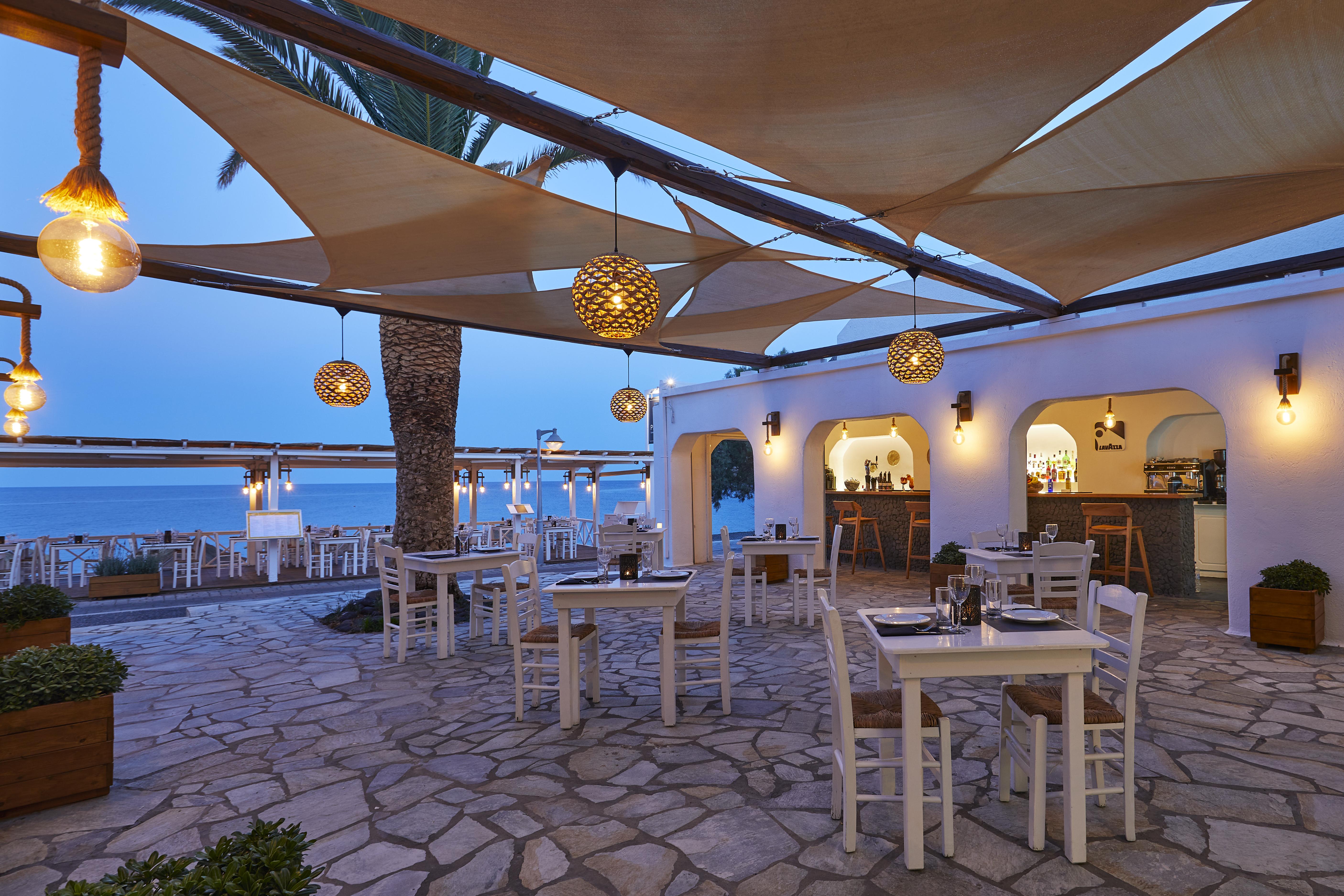 Sunshine Hotel Kamari (Santorini)