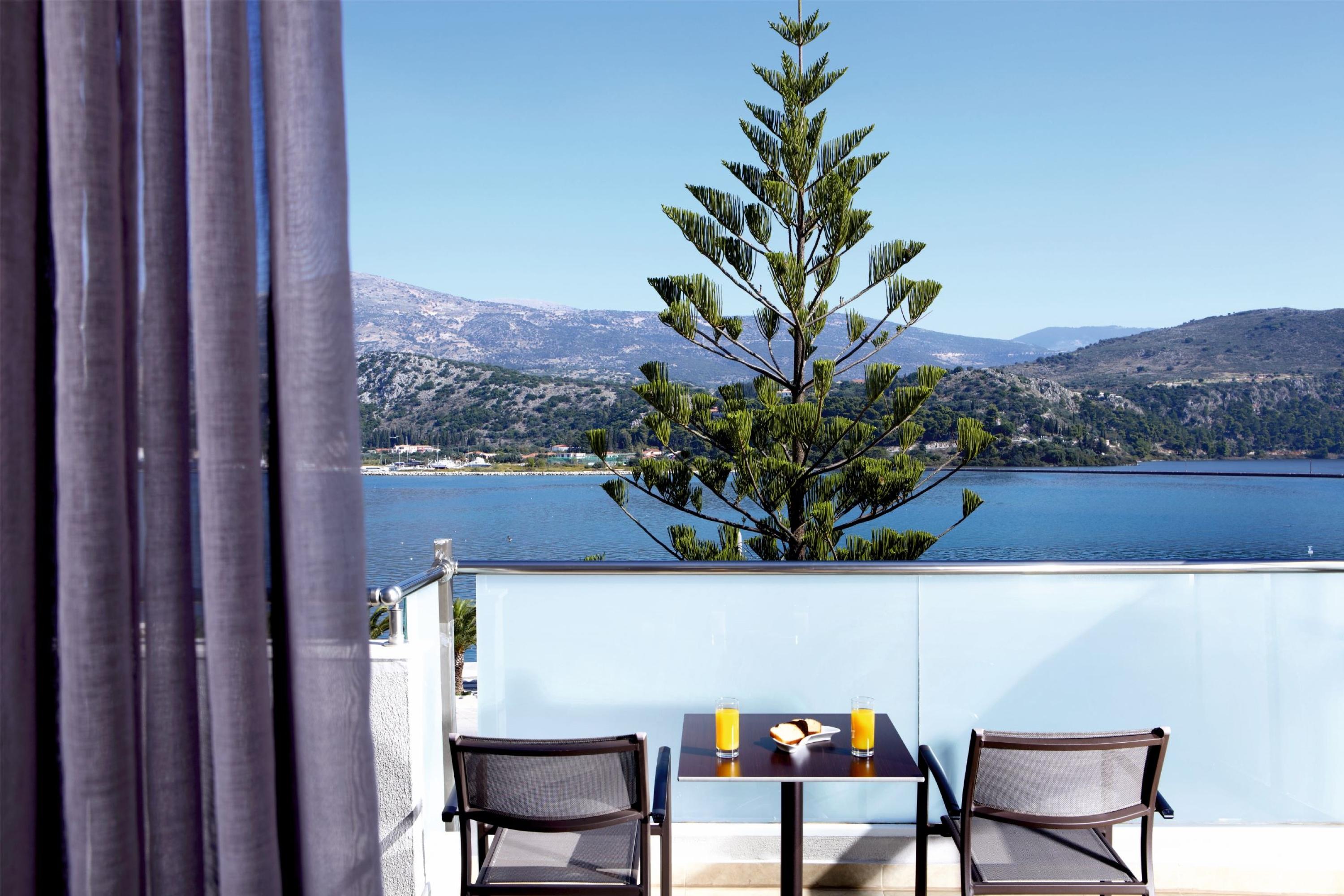 Mouikis Kefalonia Hotel