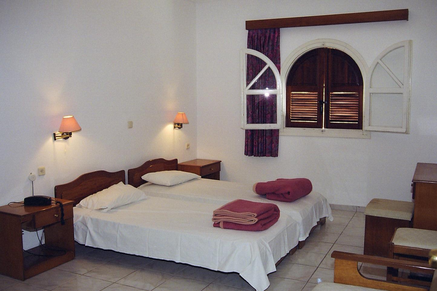 Sydney Hotel 2*