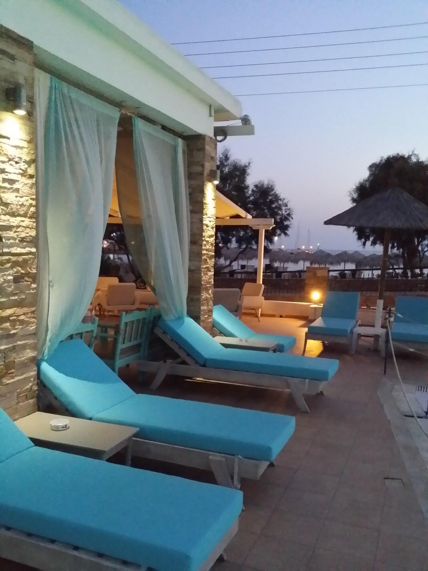 Chryssi Akti, Sure Collection Hotel Batsi (Andros)