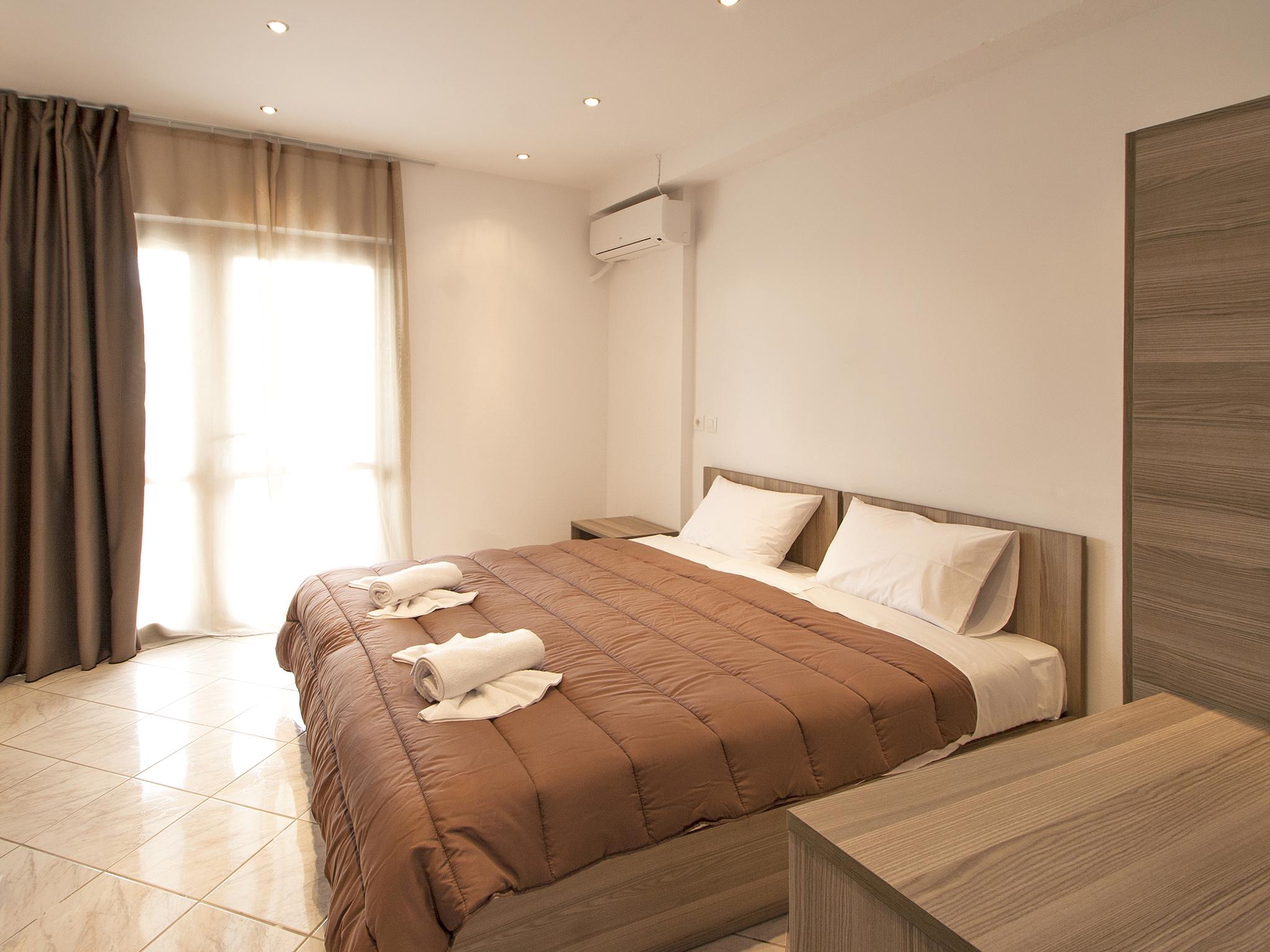 Pineapple Apartment Skiathos Town