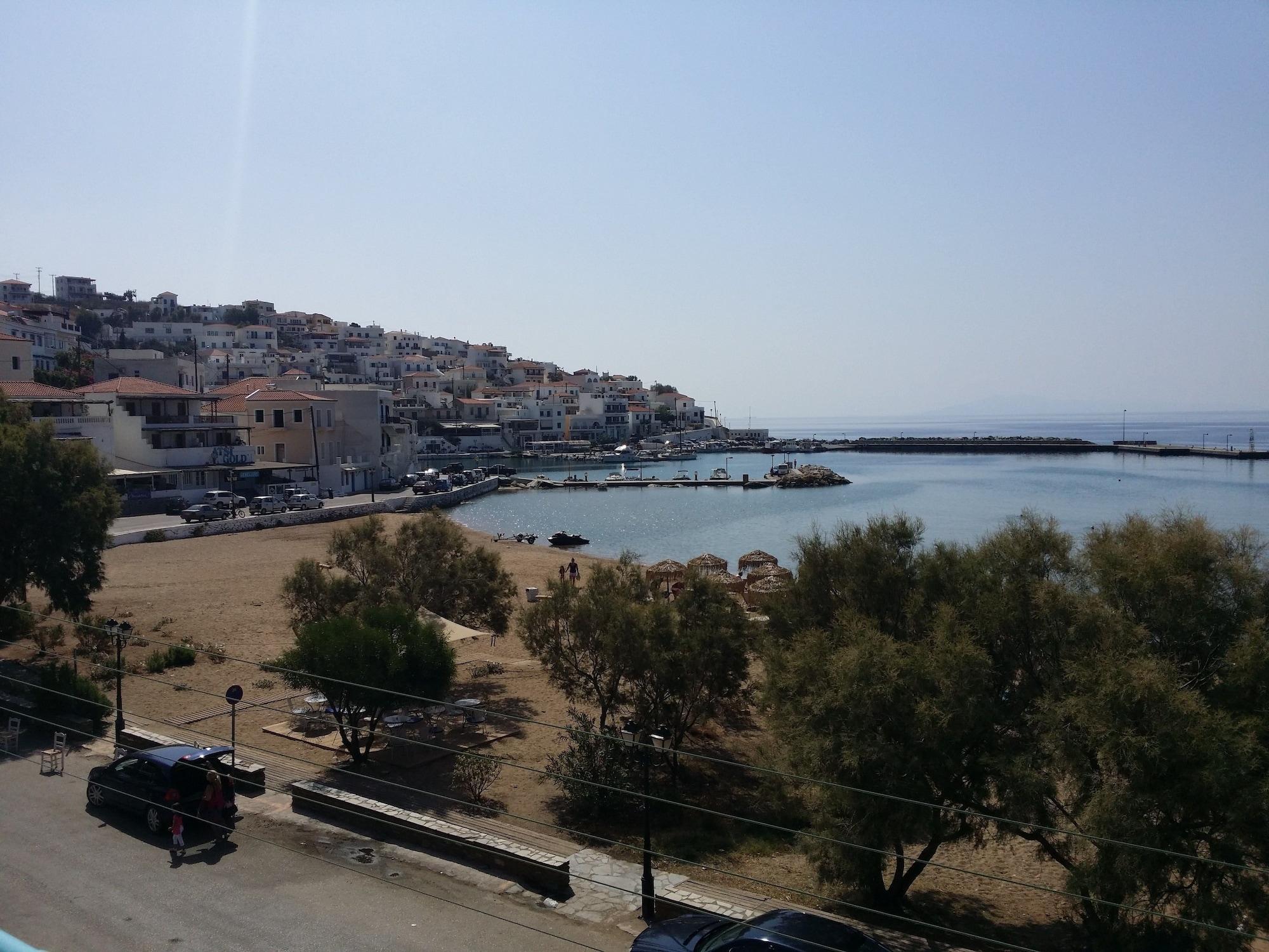 Chryssi Akti, Sure Collection Hotel 3*