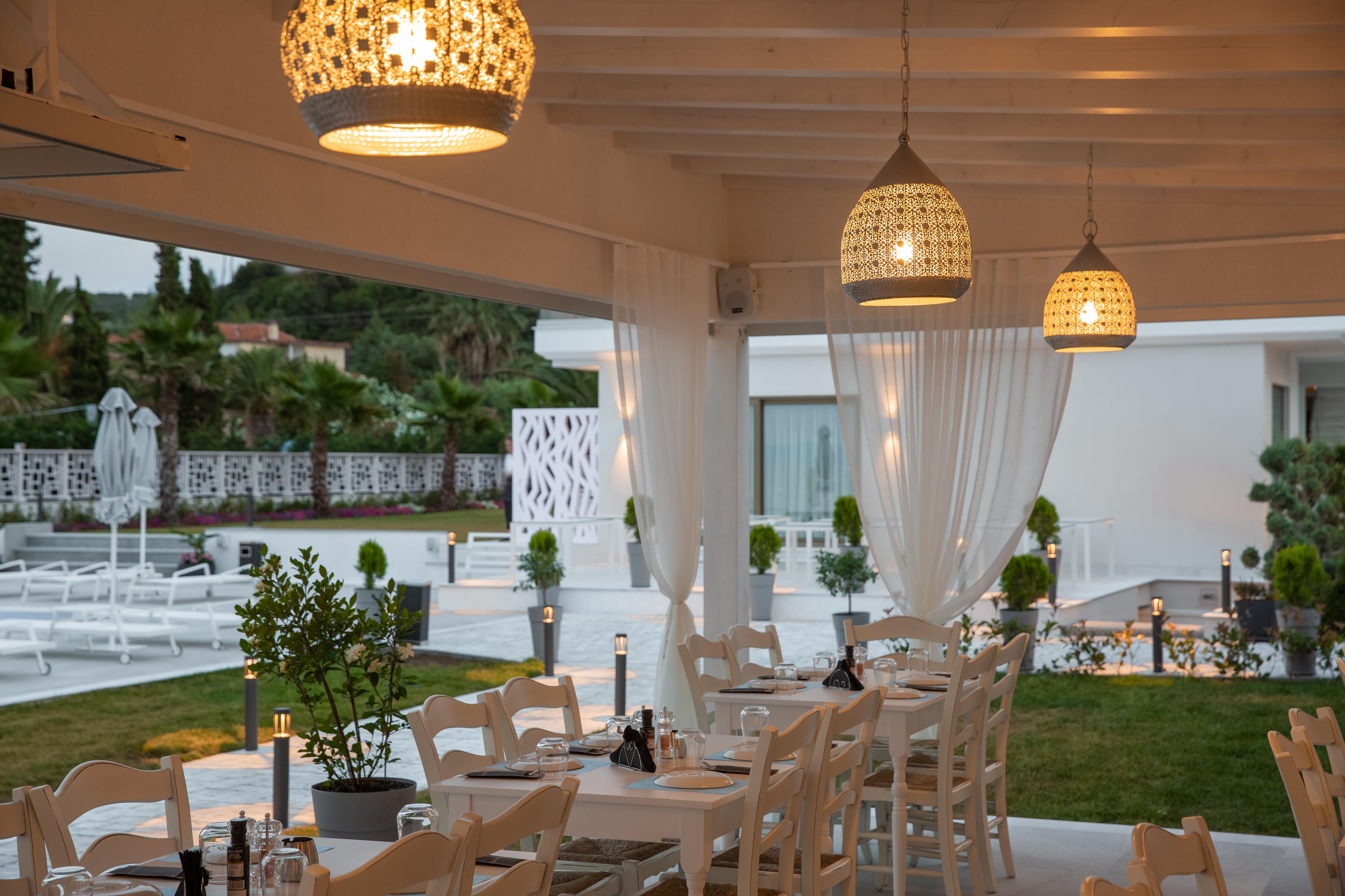 Laguna By Diomedes Group 2*