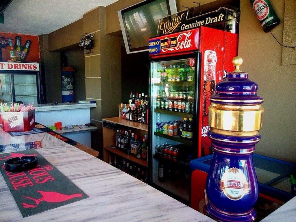 Nikos Aparthotel 3*