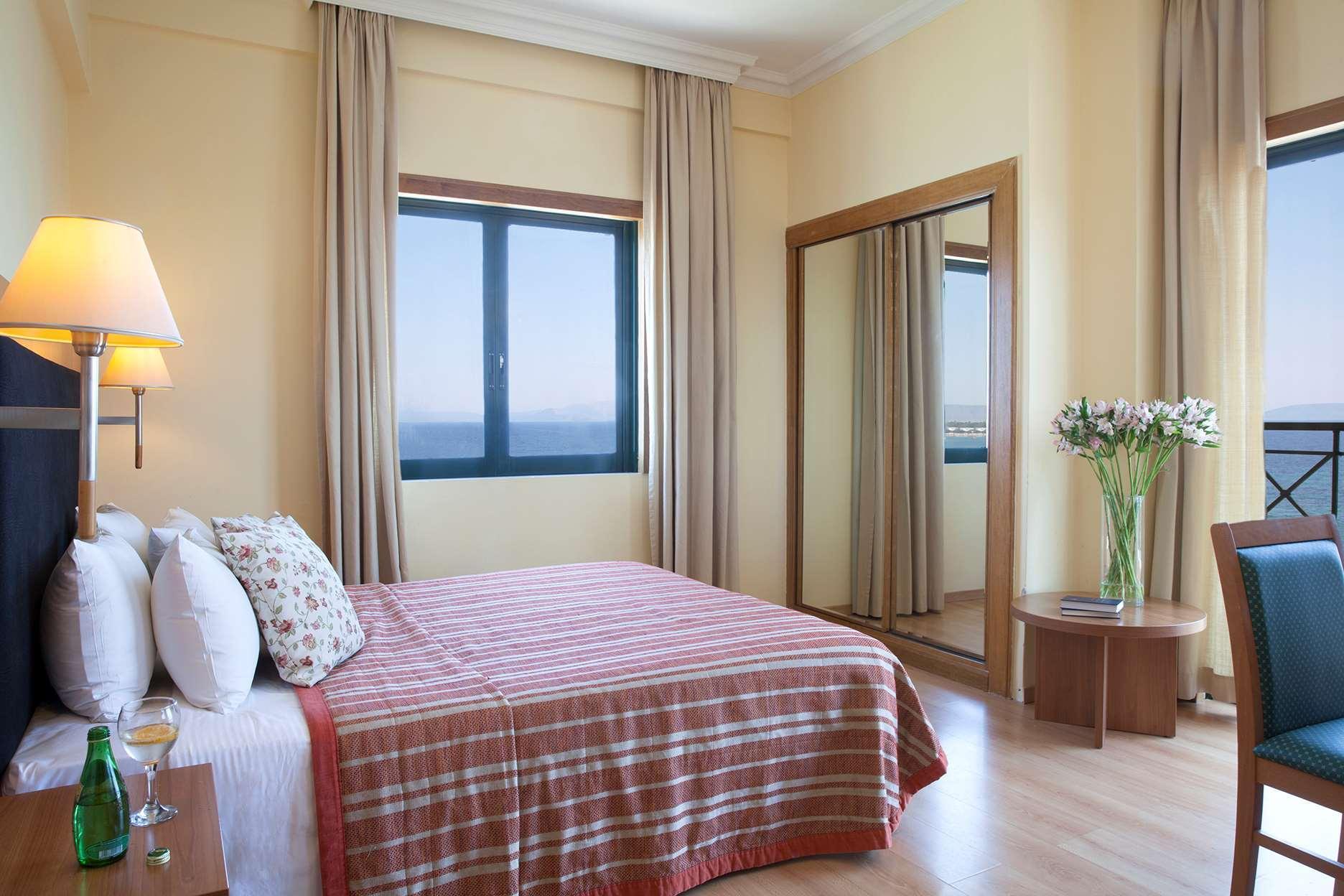 Hotel Ramada By Wyndham , Athens Club Attica Riviera 5*
