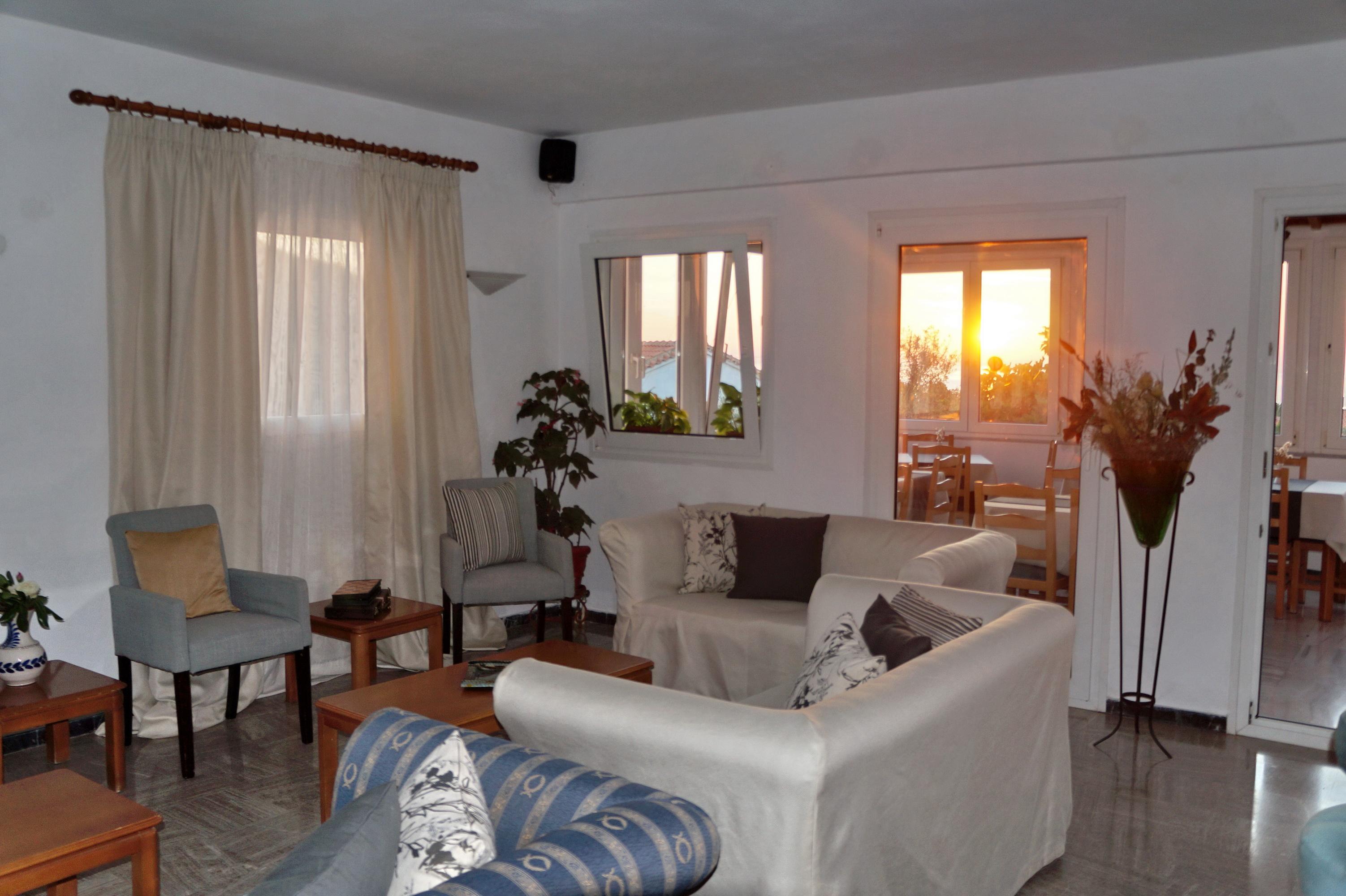 Akti & Hotel