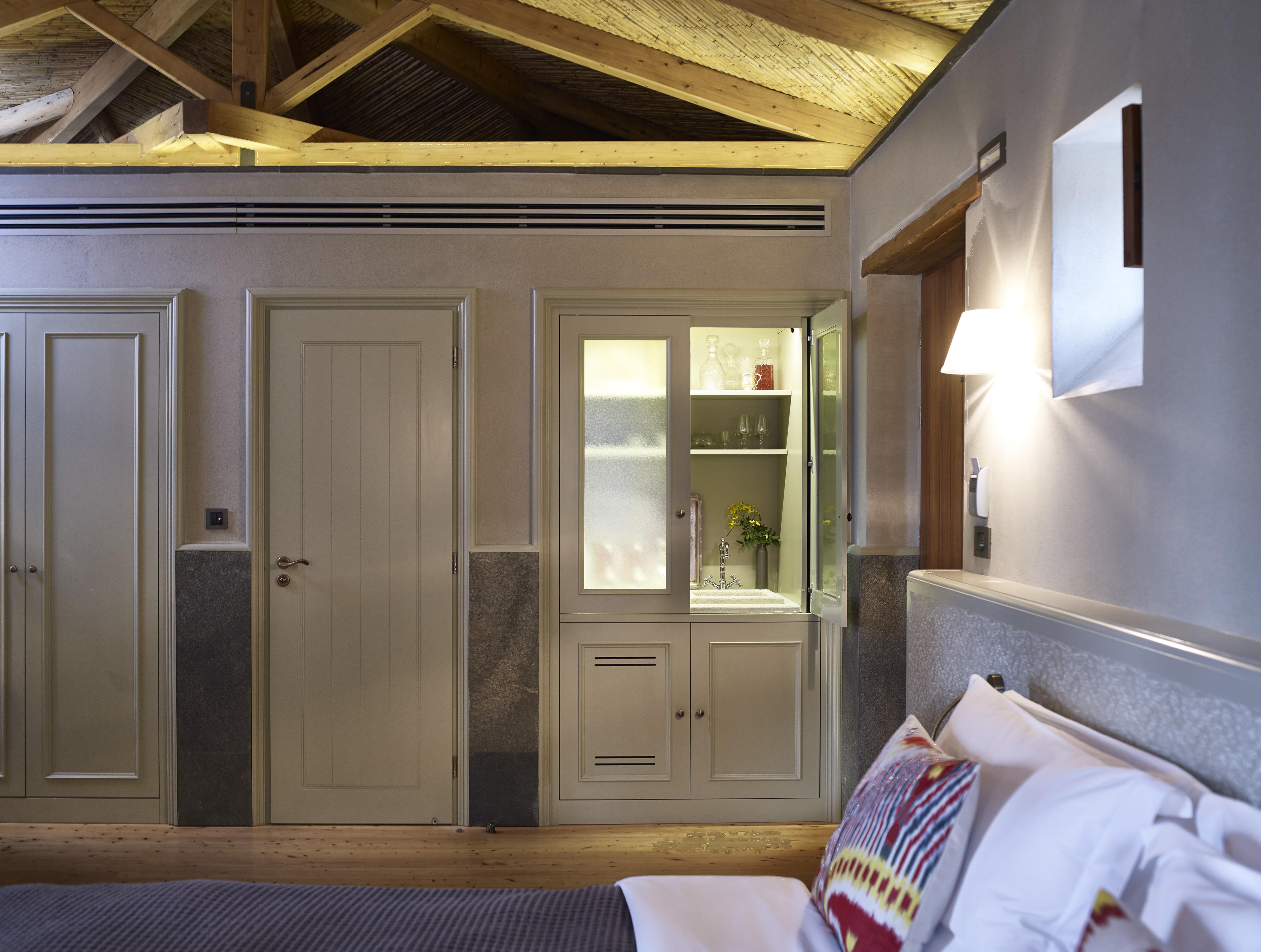 Kinsterna Hotel 5*
