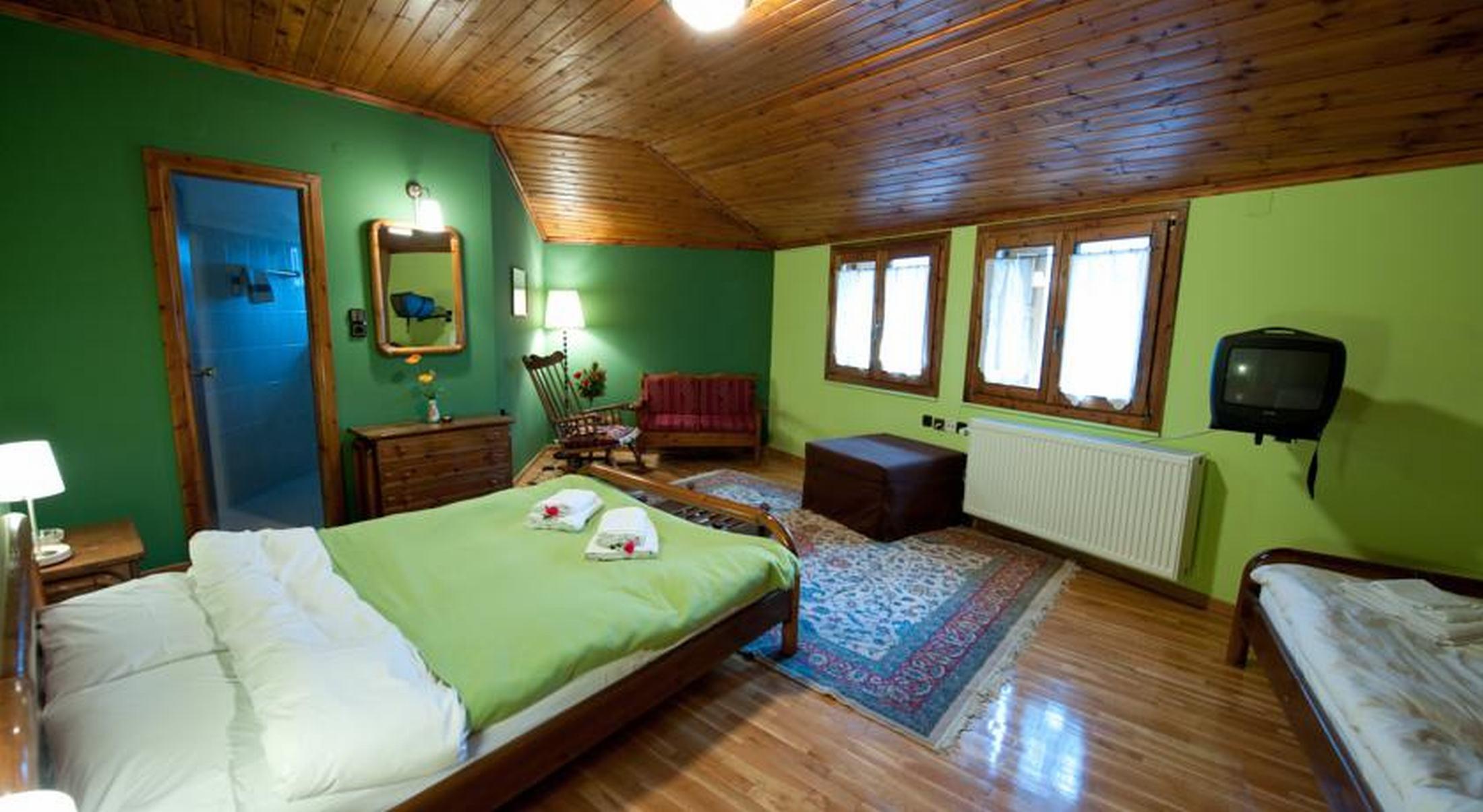 Hotel To Balkoni Tis Agorianis Eptalofos