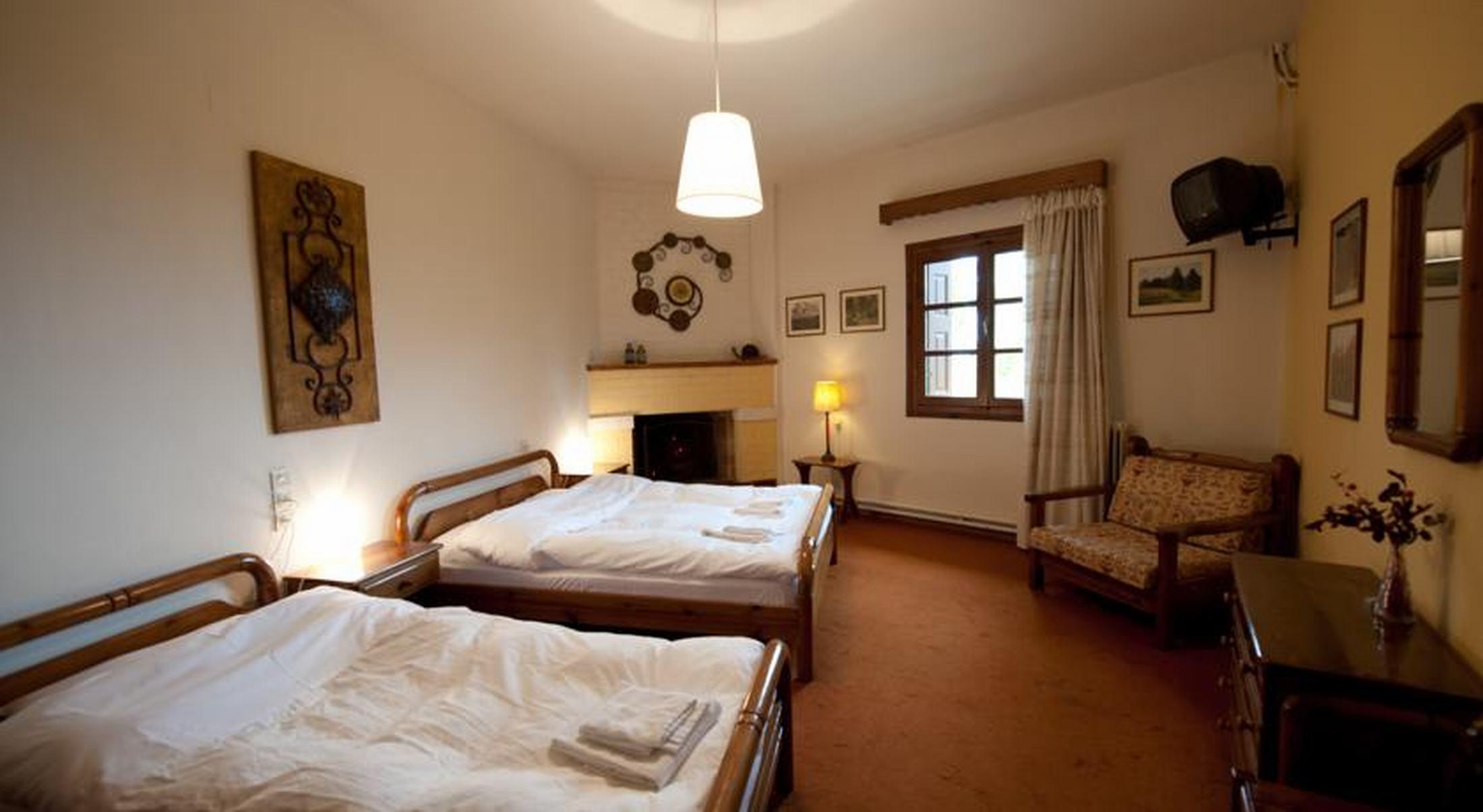 Hotel To Balkoni Tis Agorianis 2*
