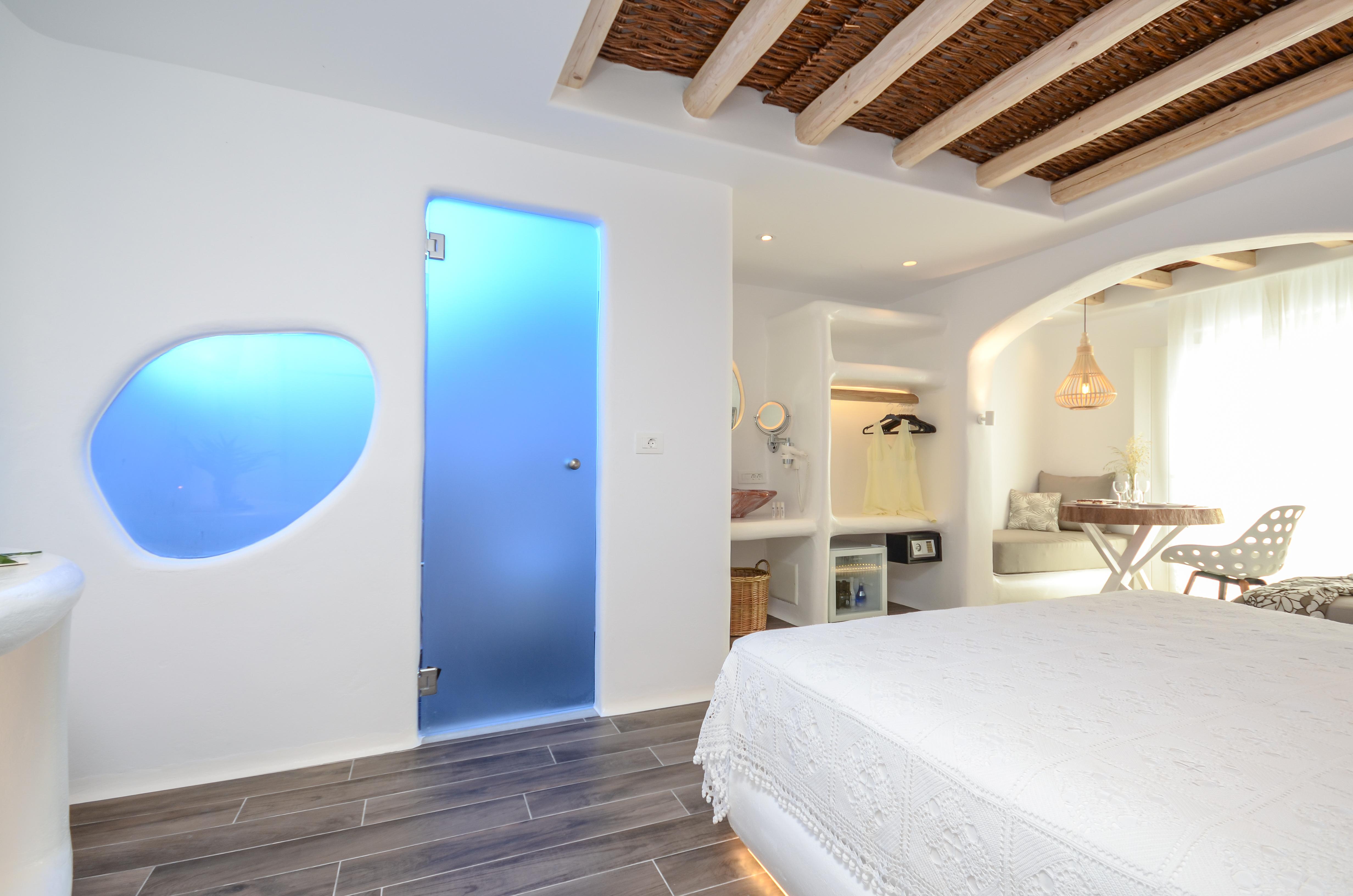 Naxos Island Escape *