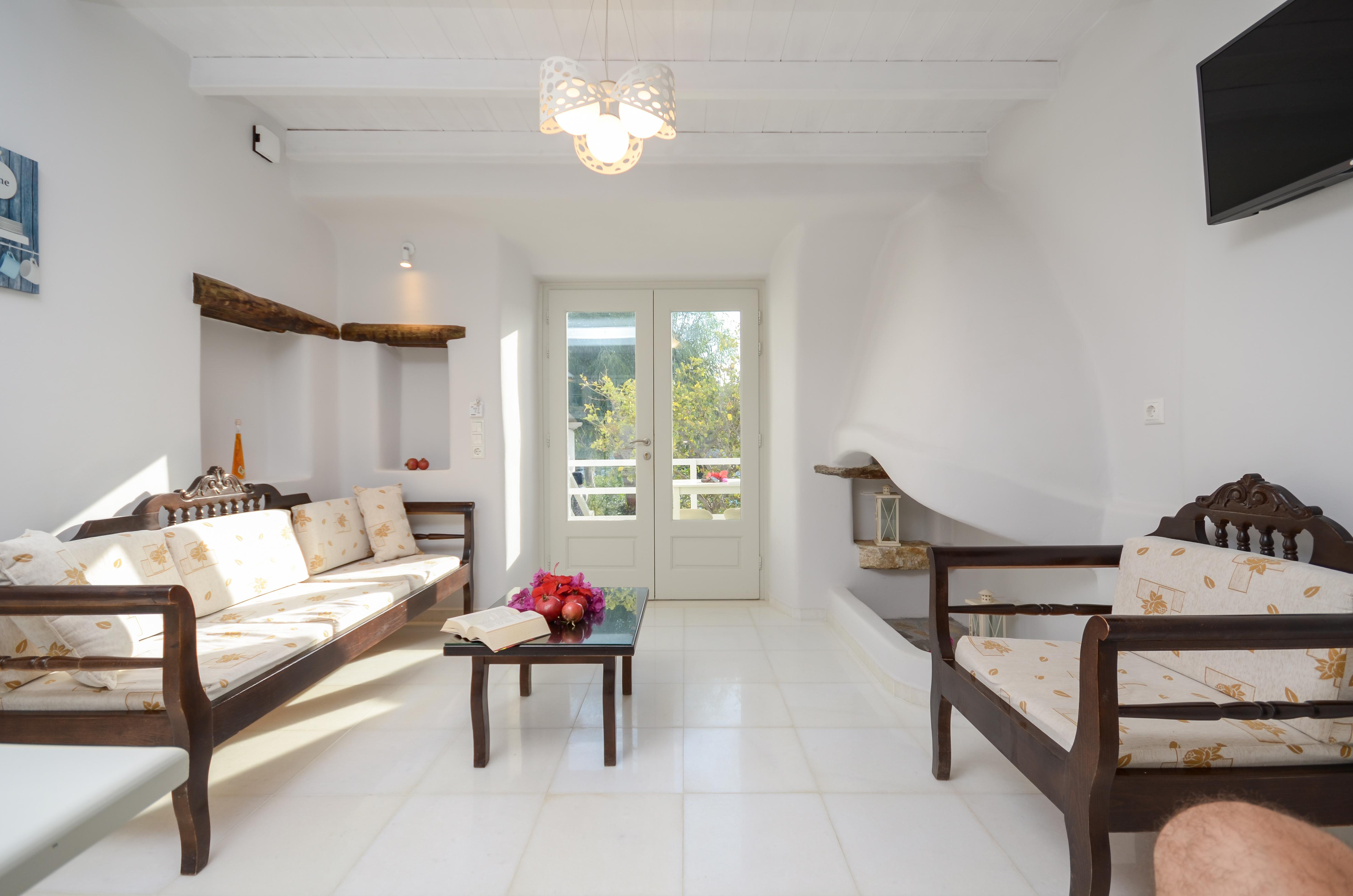 Villa Naxian Queen Luxury & Agia Anna (Naxos)