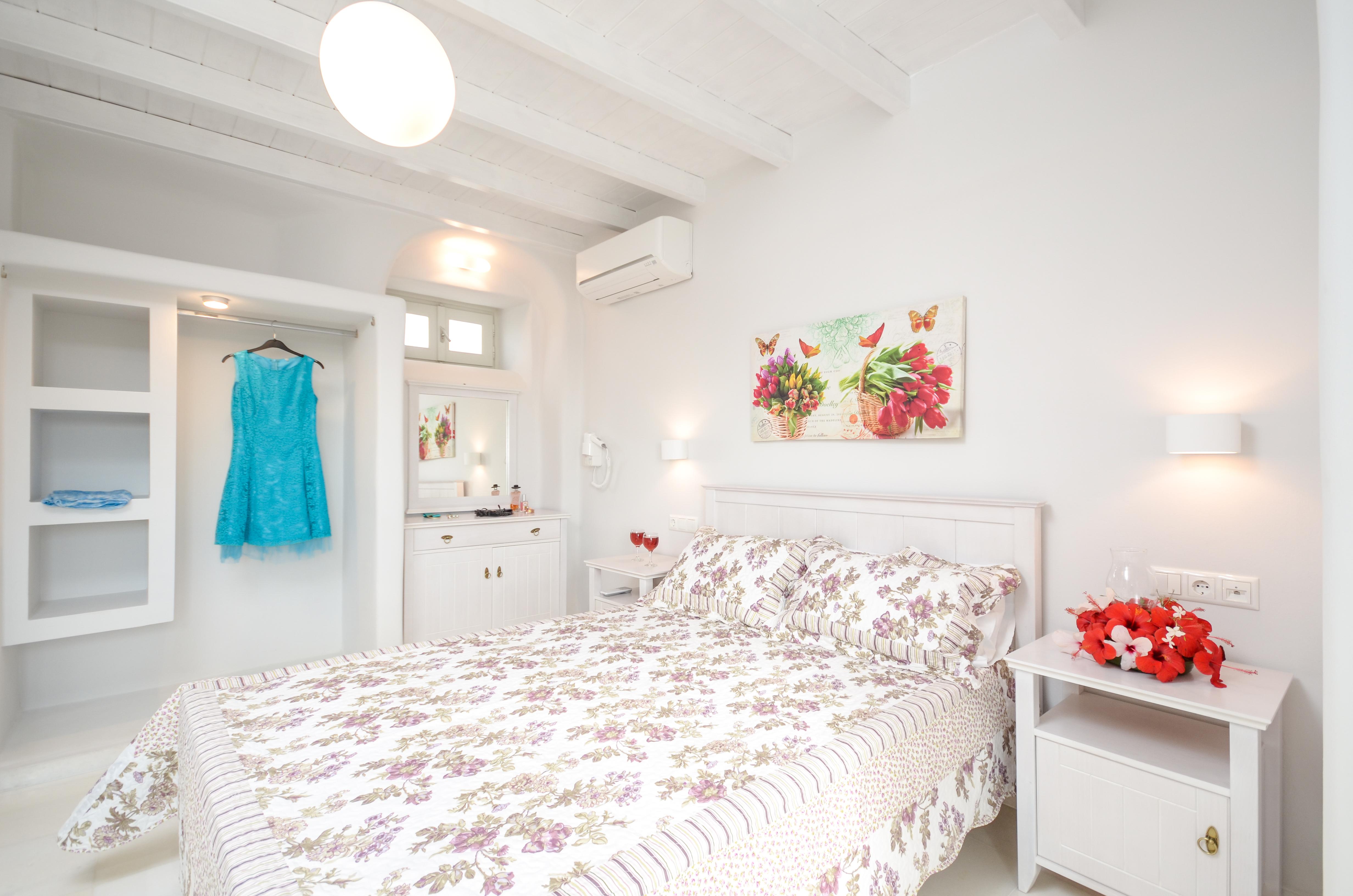 Villa Naxian Queen Luxury & *