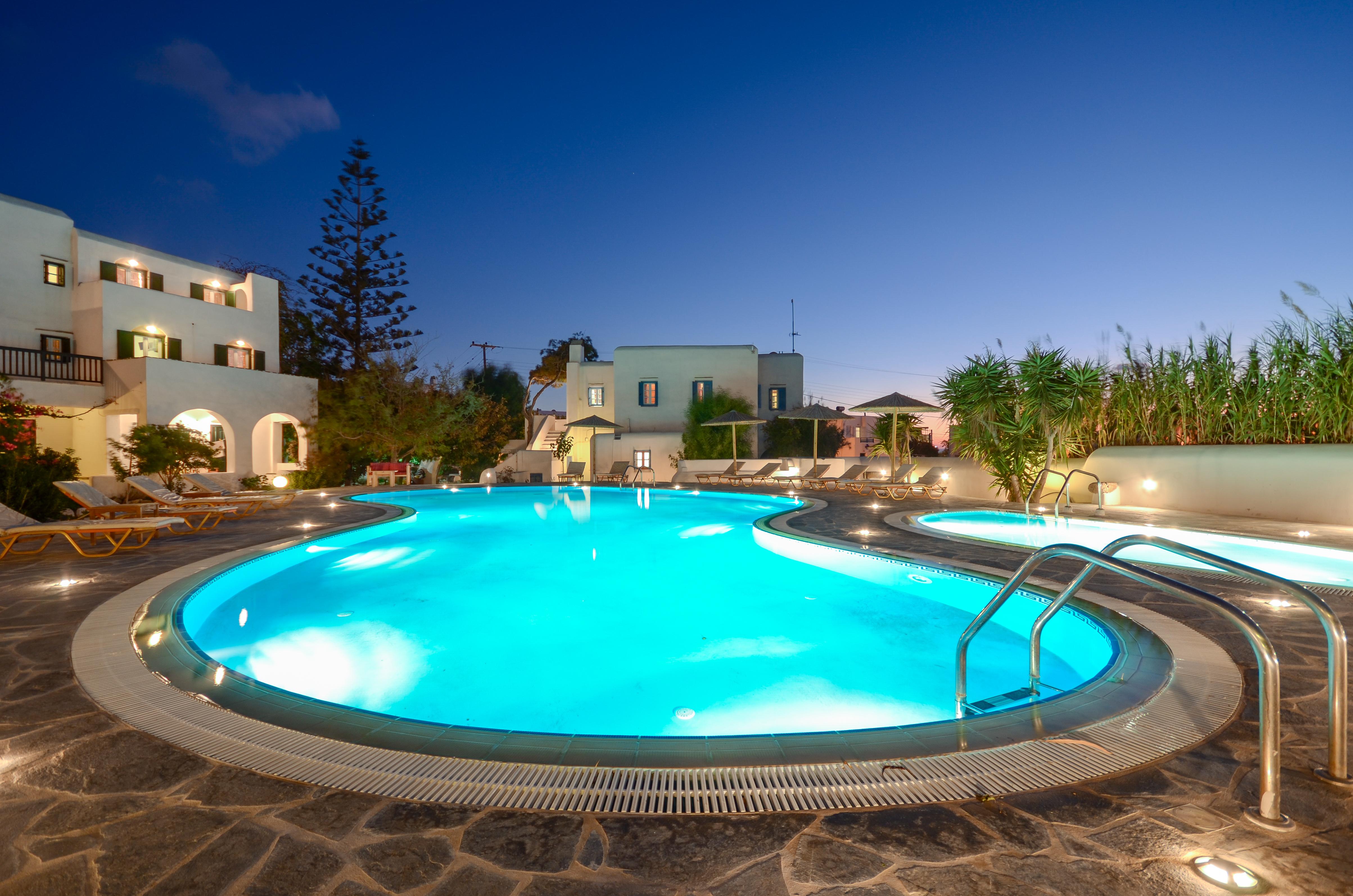 Naxian Queen Luxury & Agia Anna (Naxos)