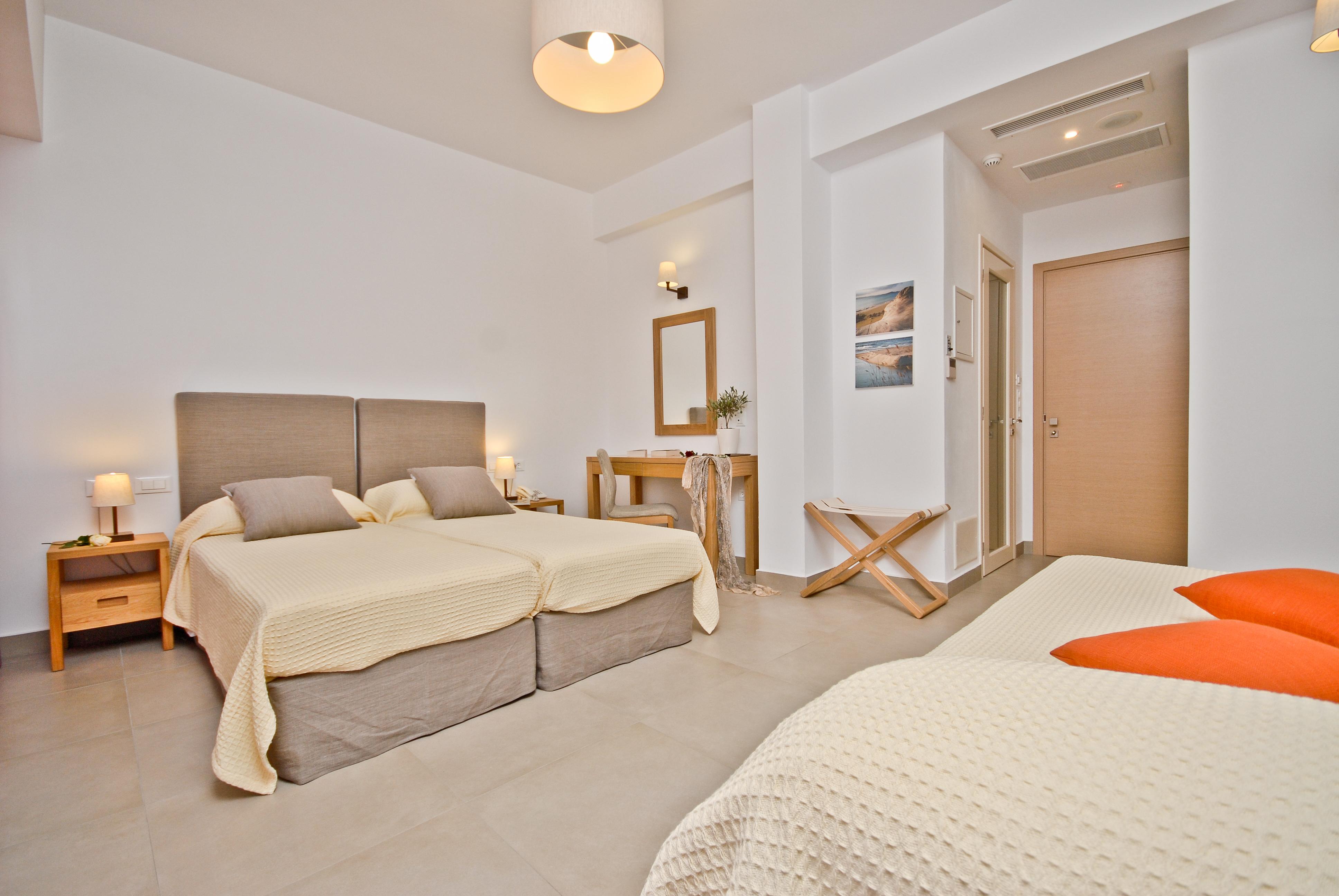 Xenia Hotel 3*